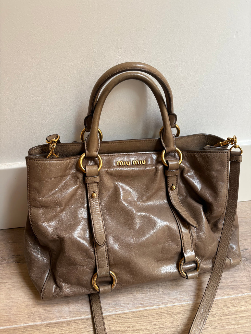 MIU MIU Vitello Shine