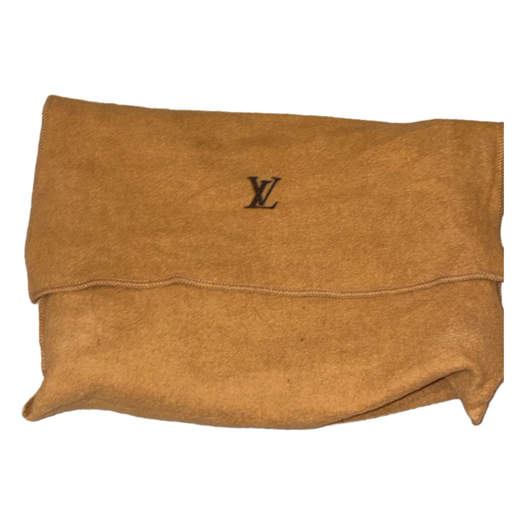 LOUIS VUITTON Pochette