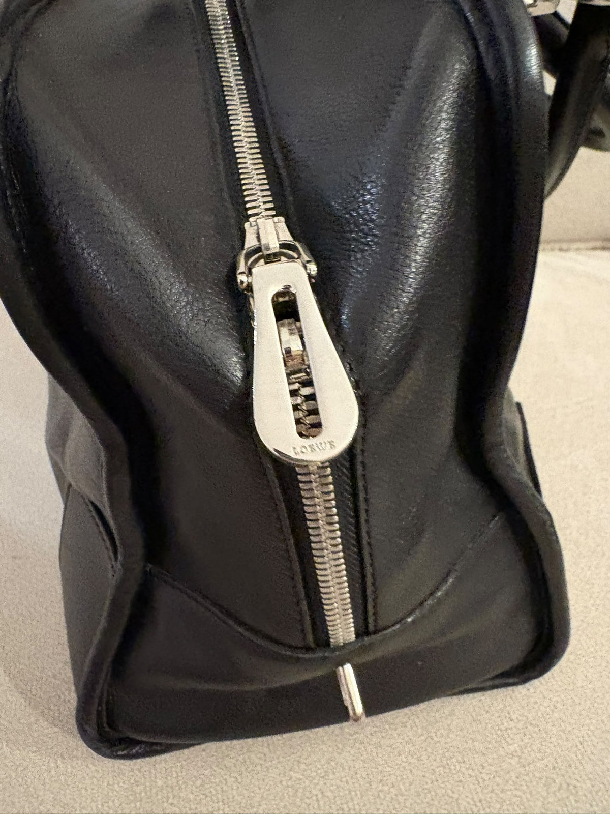 LOEWE Amazona 36