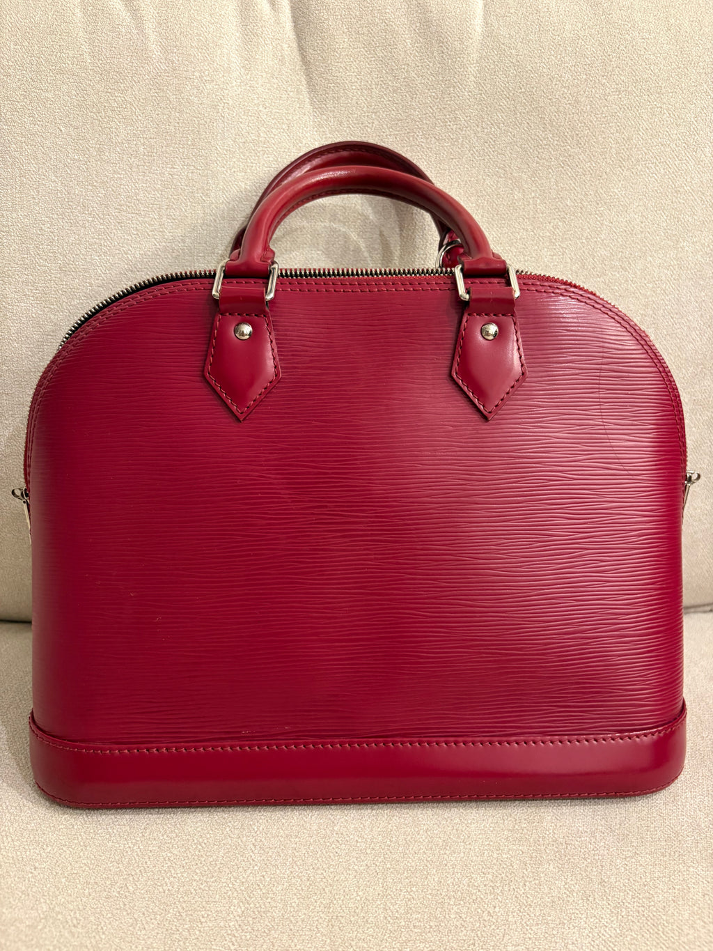 LOUIS VUITTON Alma