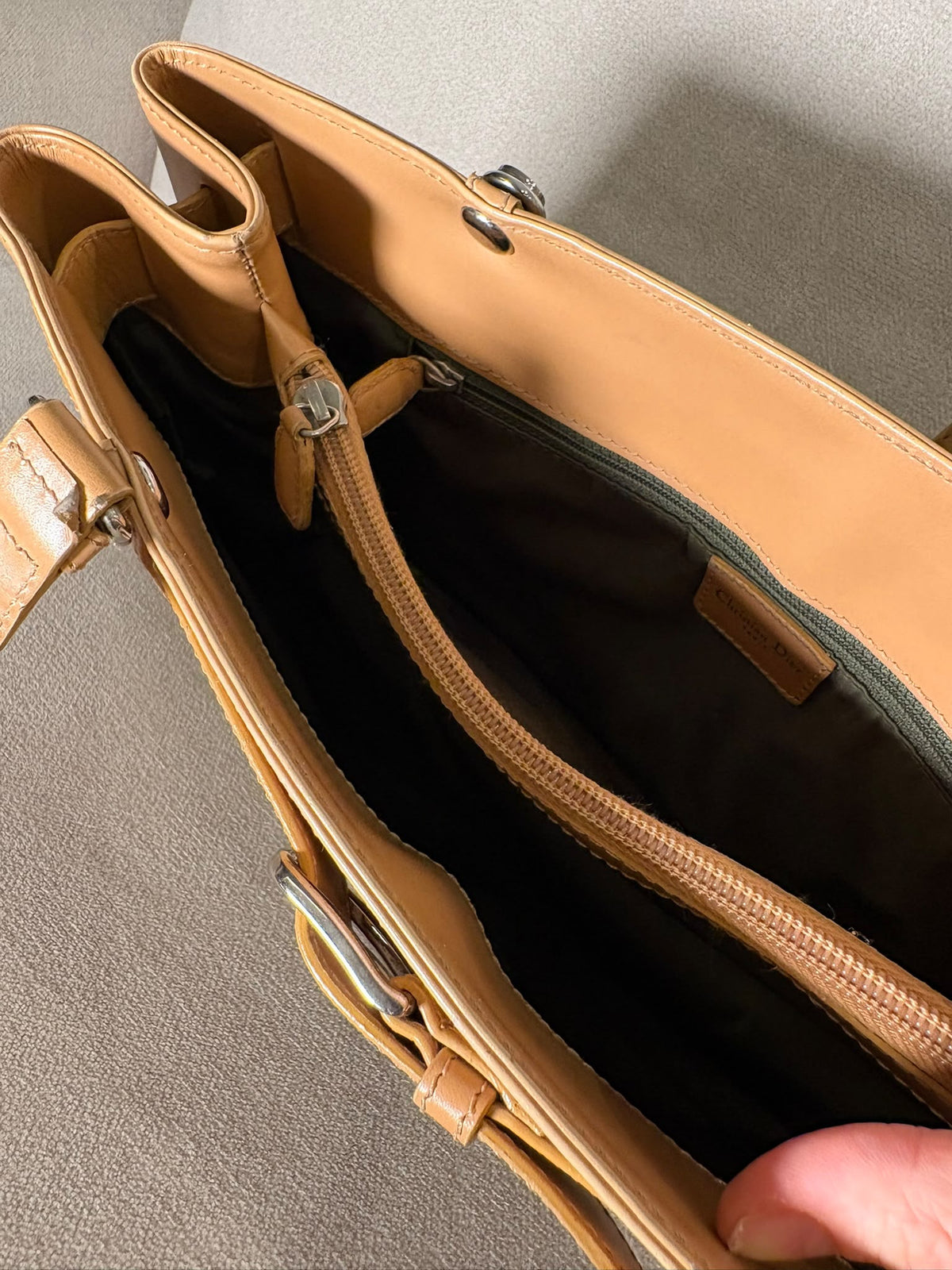 Dior Trotter caqui