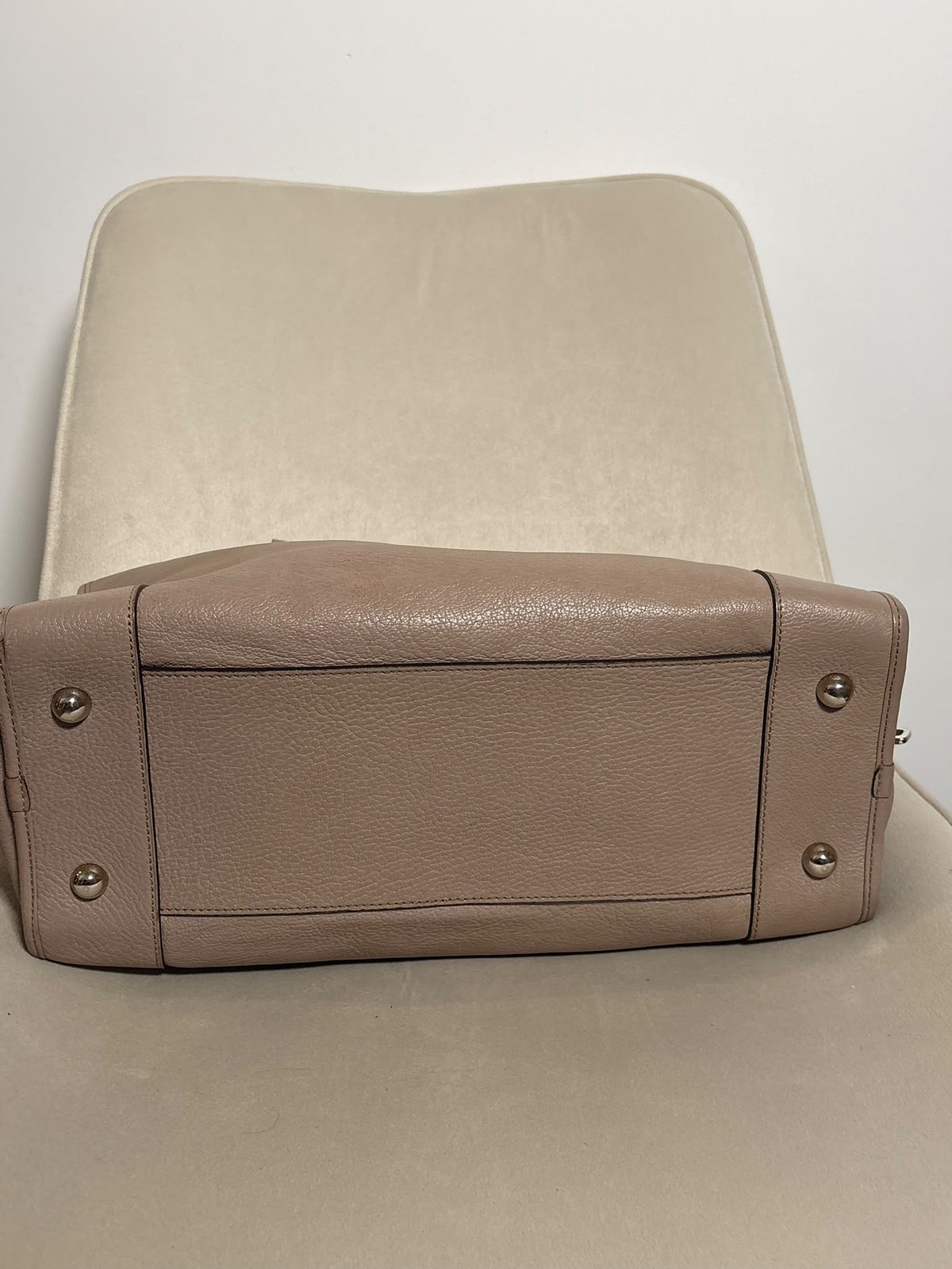 Loewe Amazona taupe