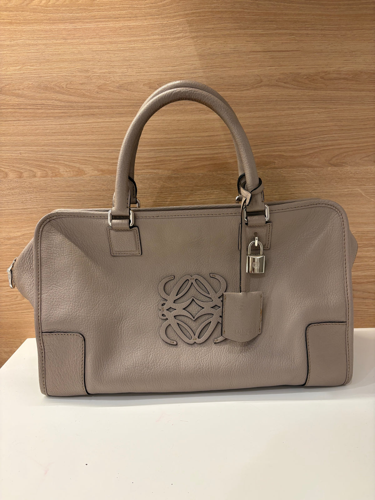 LOEWE Amazona 36