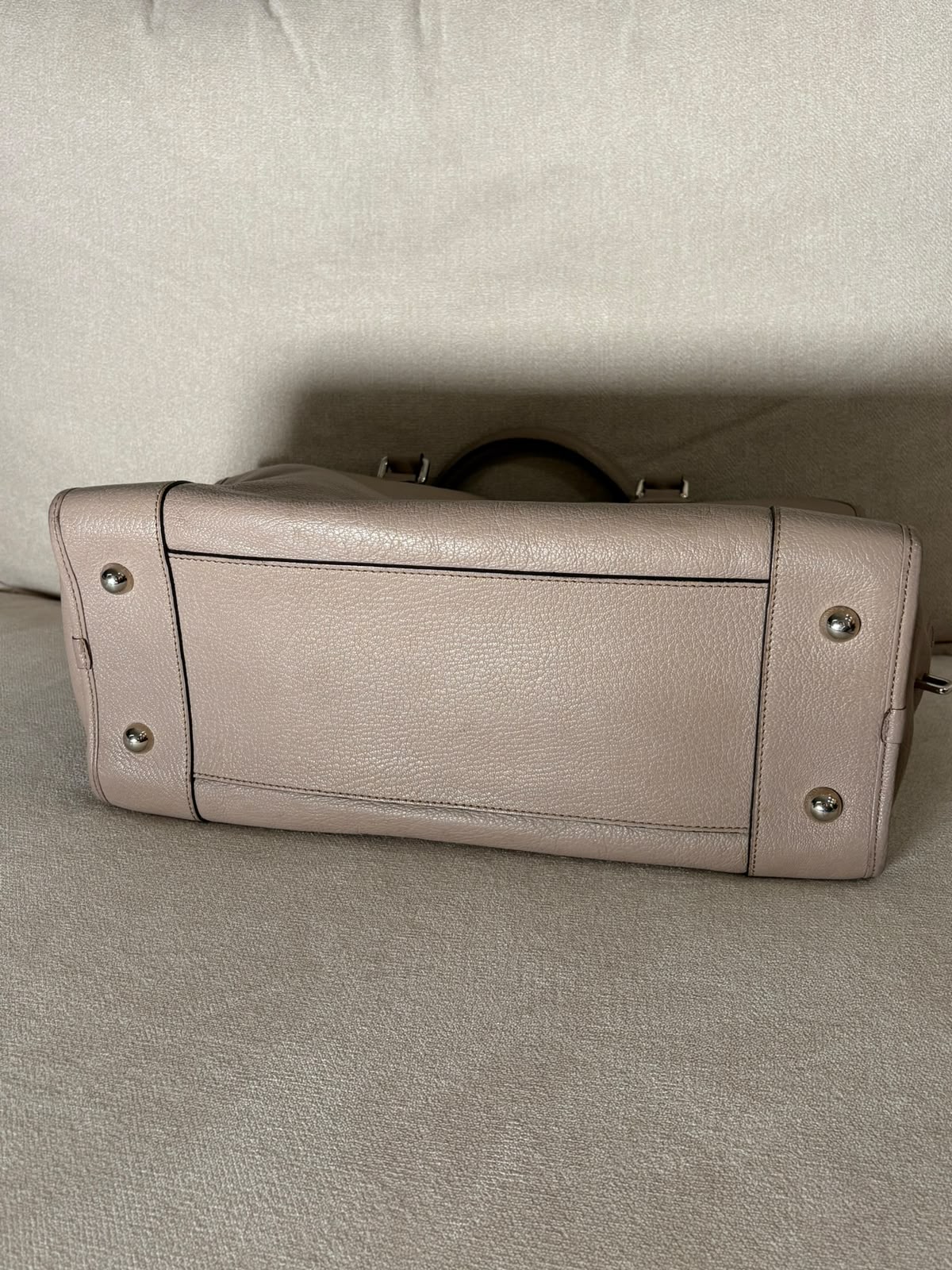 Loewe Amazona taupe