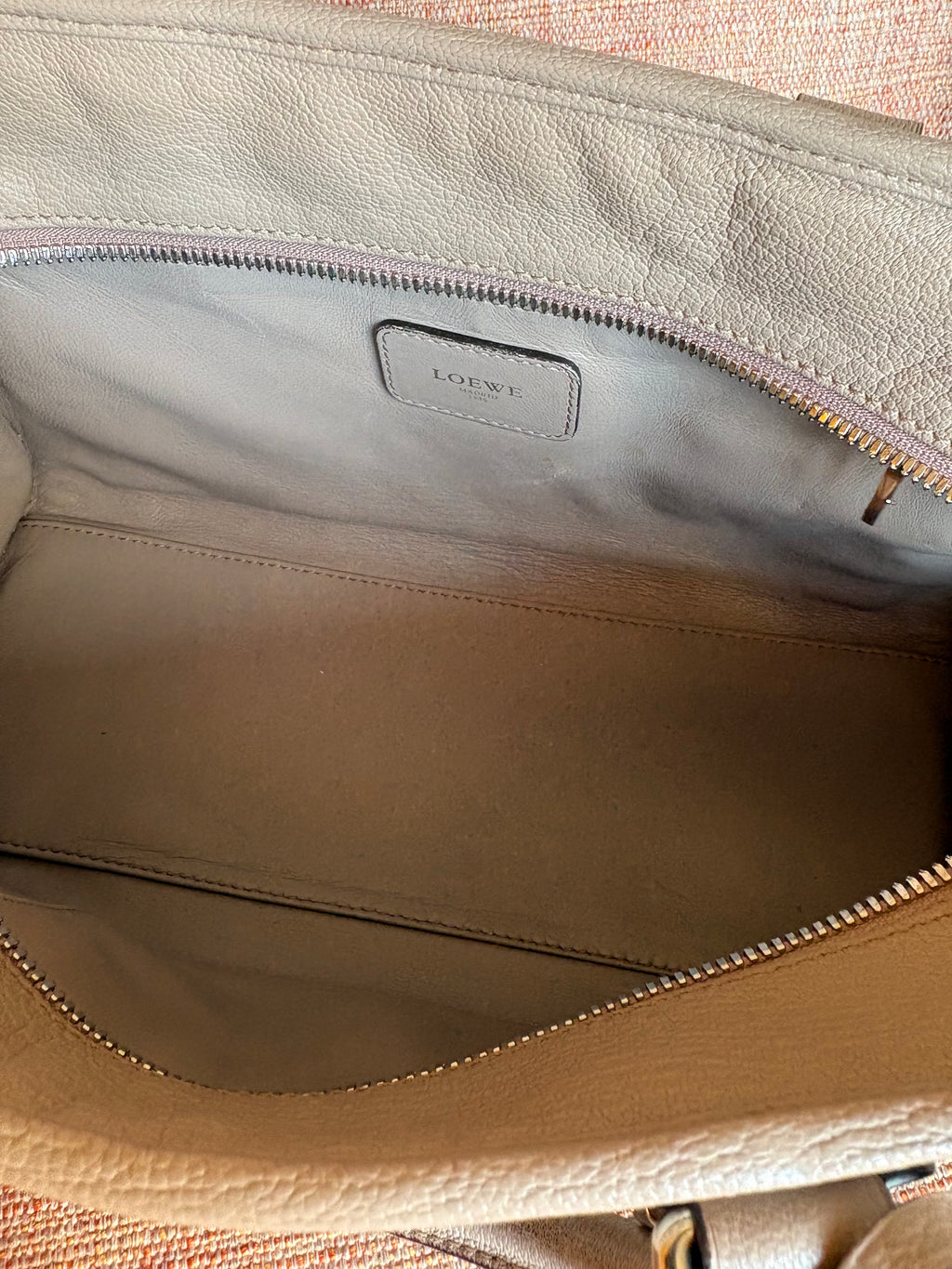 LOEWE Amazona 28 -