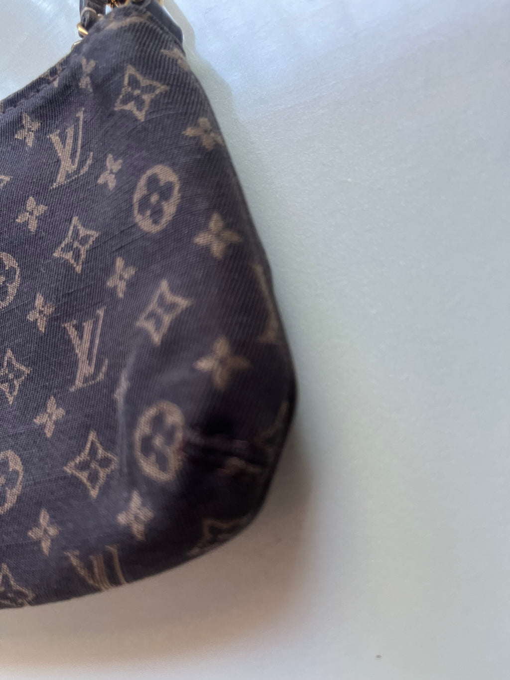 LOUIS VUITTON Pochette