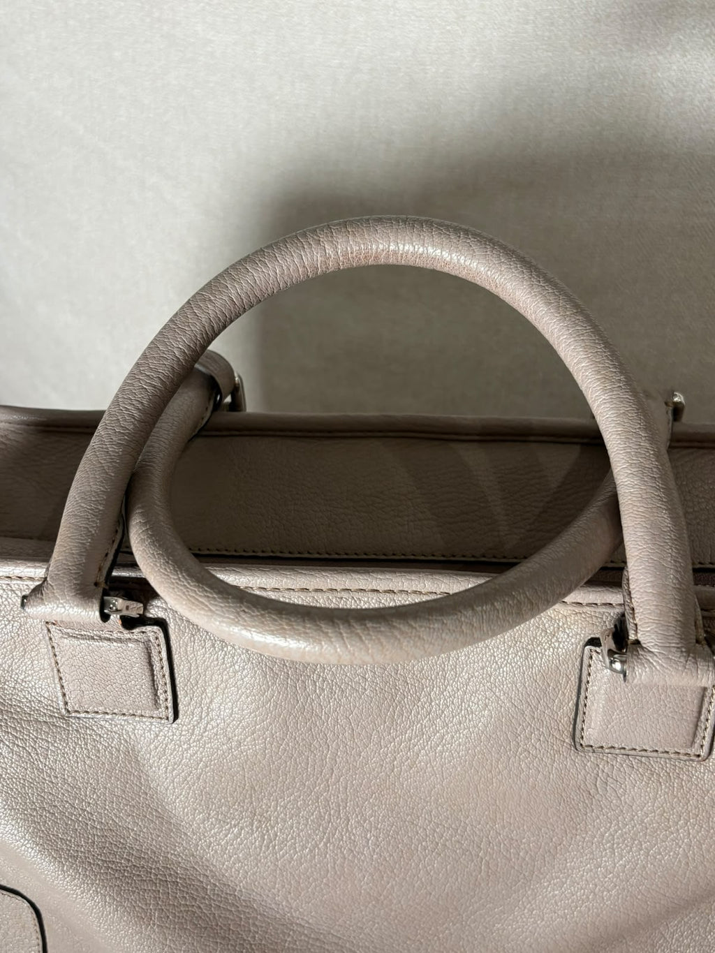 Loewe Amazona taupe