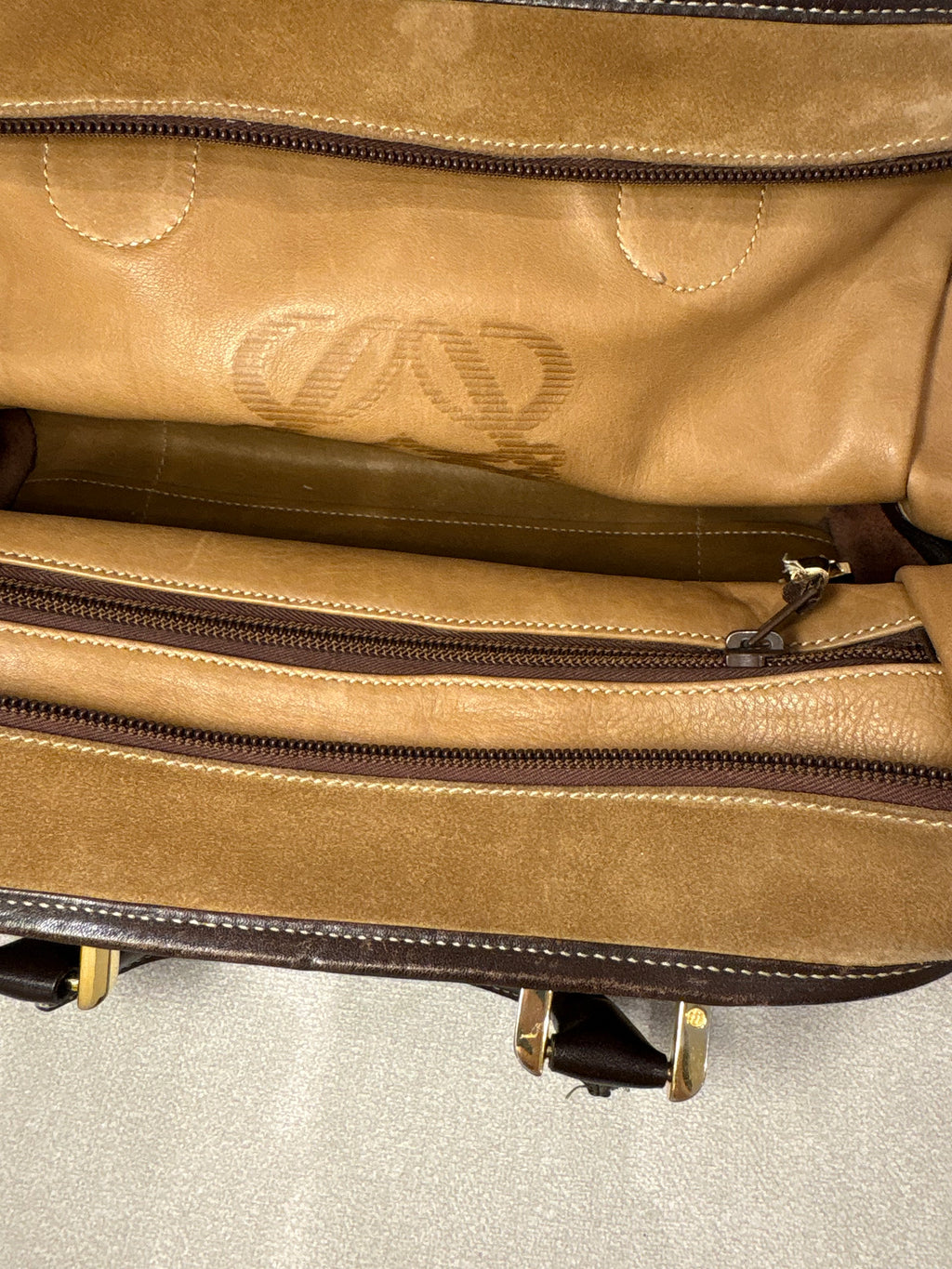 LOEWE Amazona 32