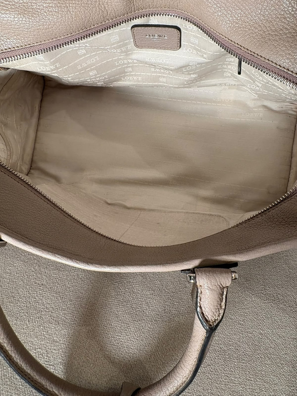 Loewe Amazona taupe
