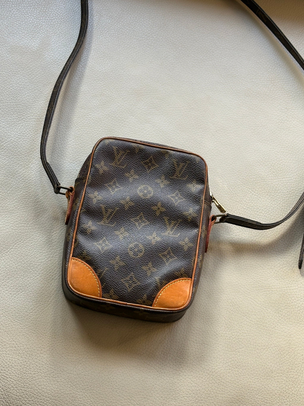 LOUIS VUITTON Danube