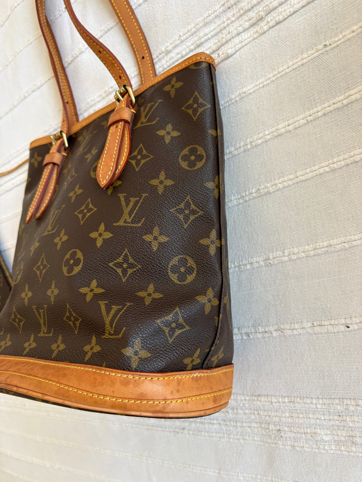 LOUIS VUITTON Le marais