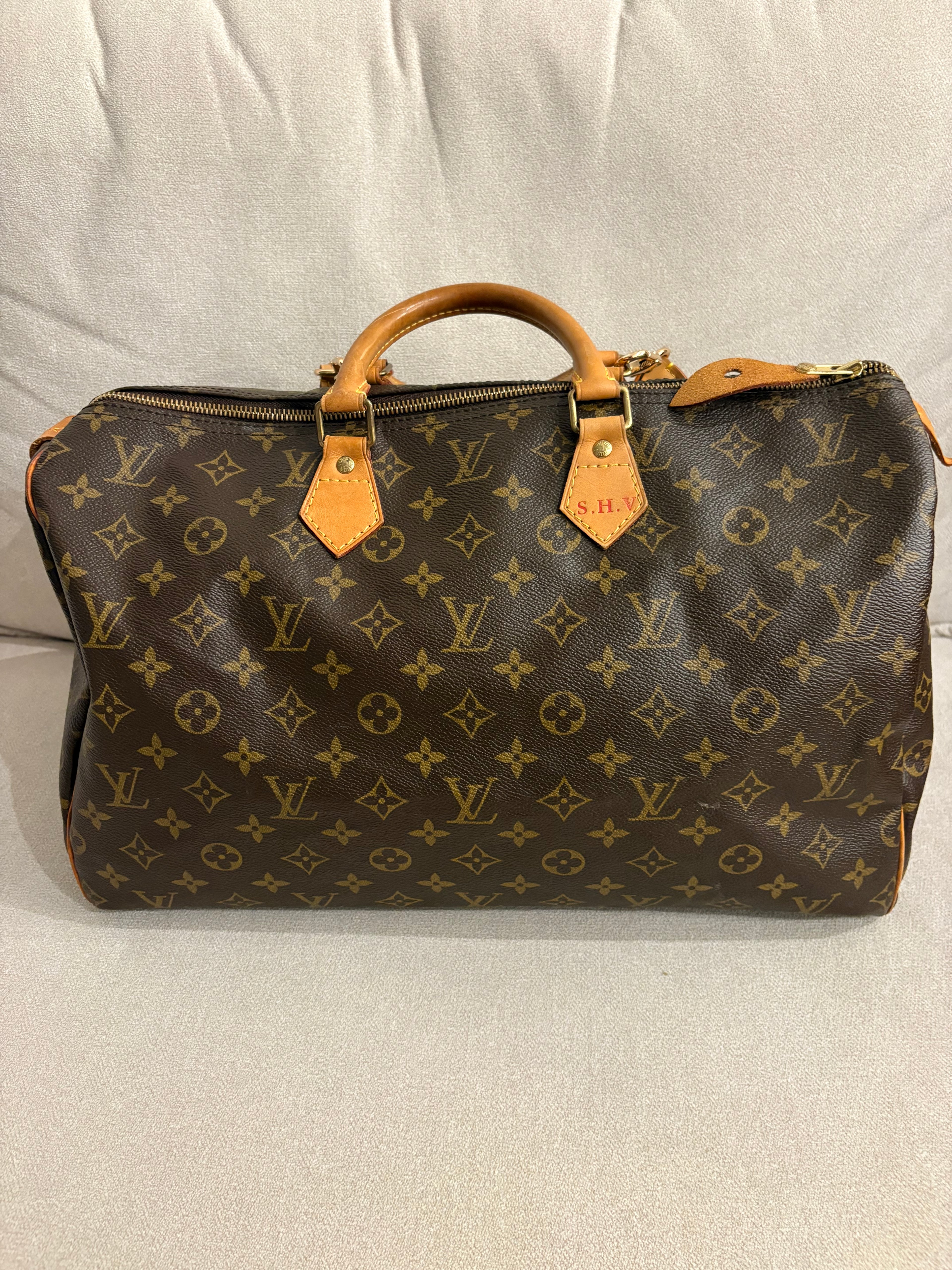 LOUIS VUITTON Speedy 40