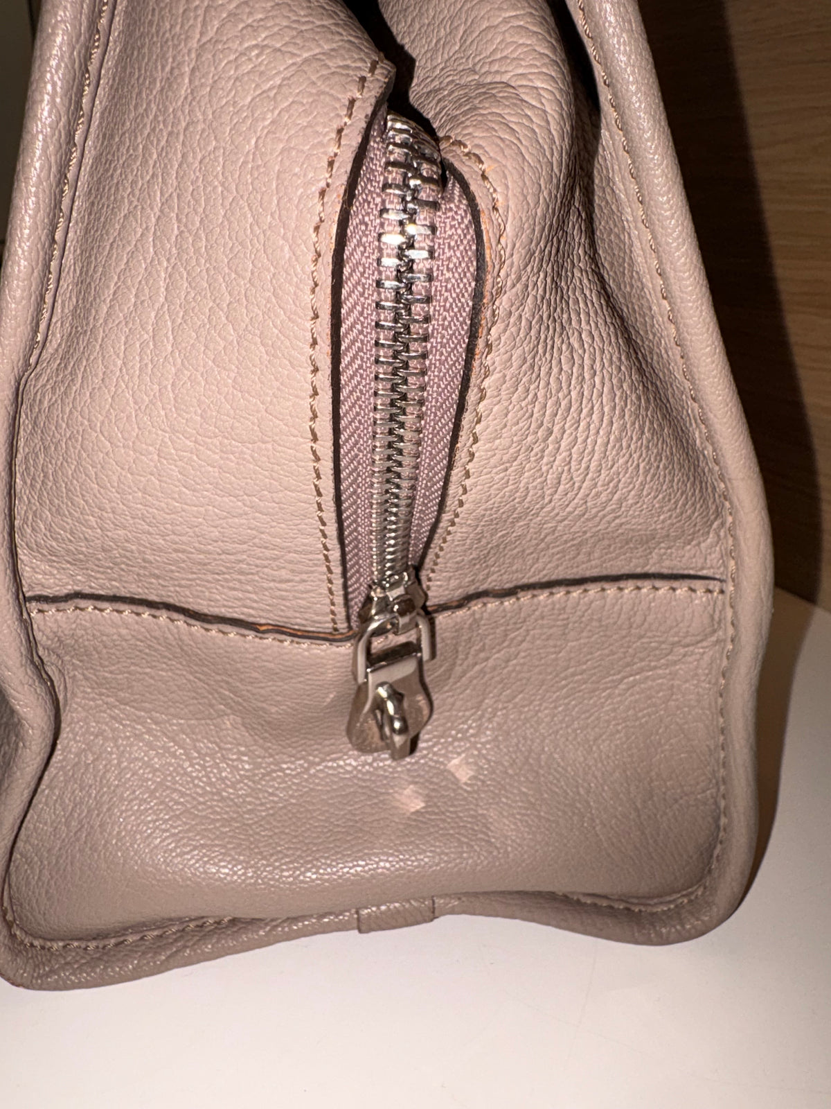 LOEWE Amazona 36