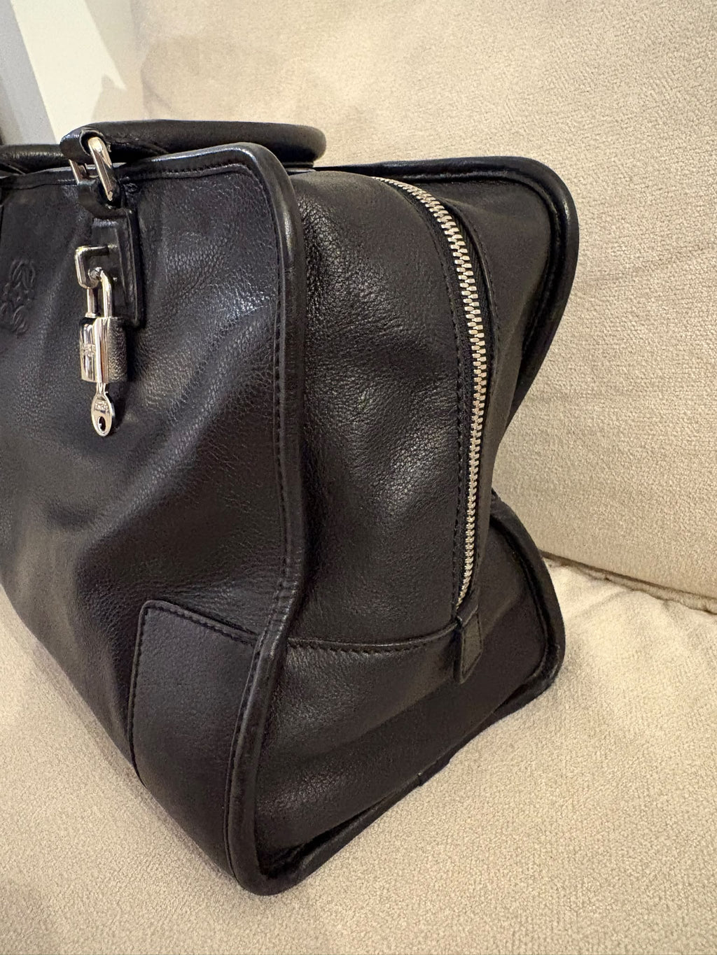 LOEWE Amazona 36