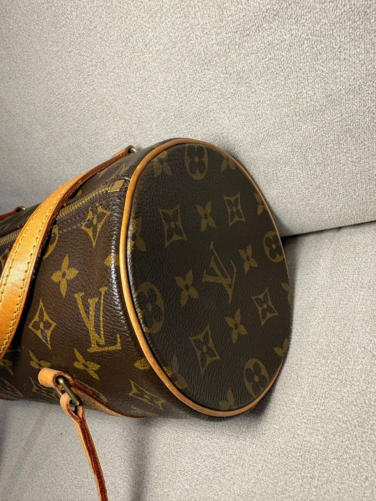 Louis Vuitton Papillon 26