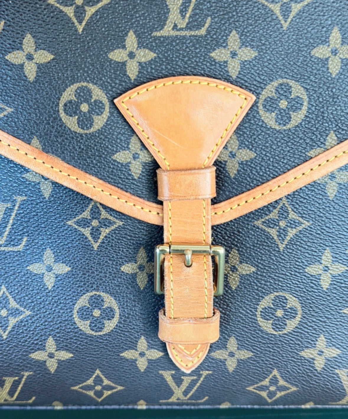 LOUIS VUITTON Bel Air