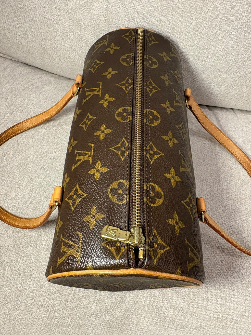 Louis Vuitton Papillon 26