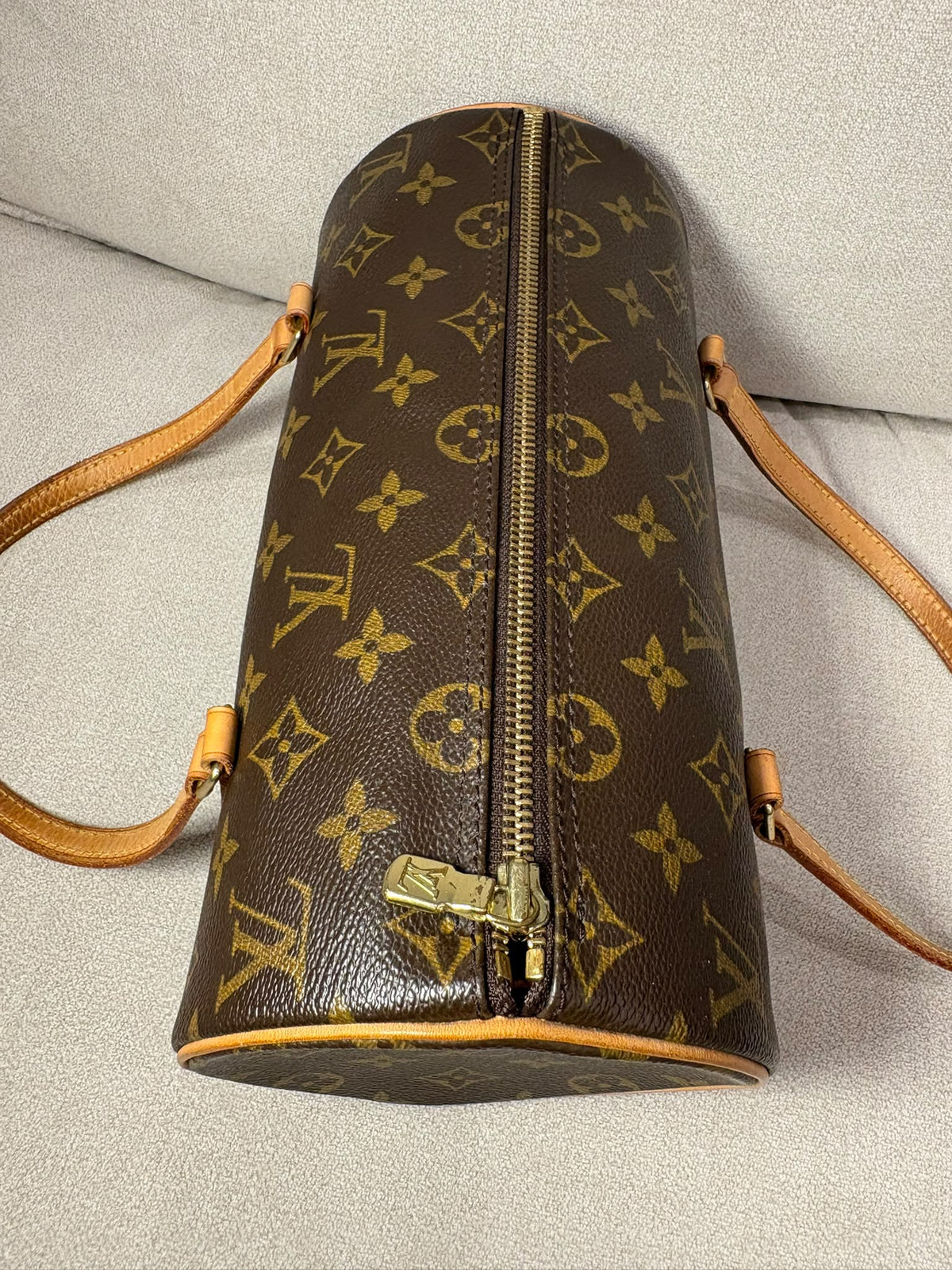 Louis Vuitton Papillon 26