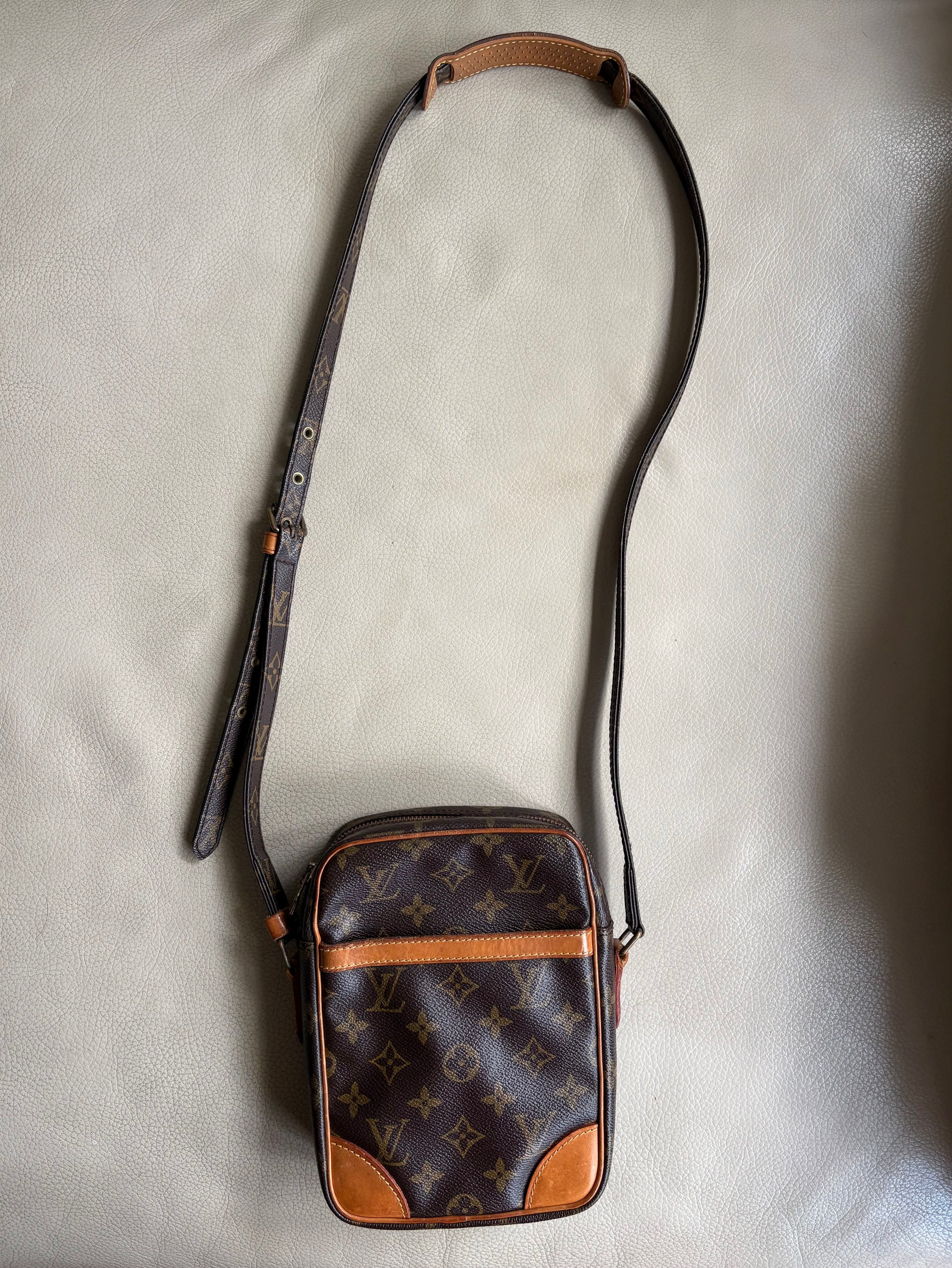 LOUIS VUITTON Danube