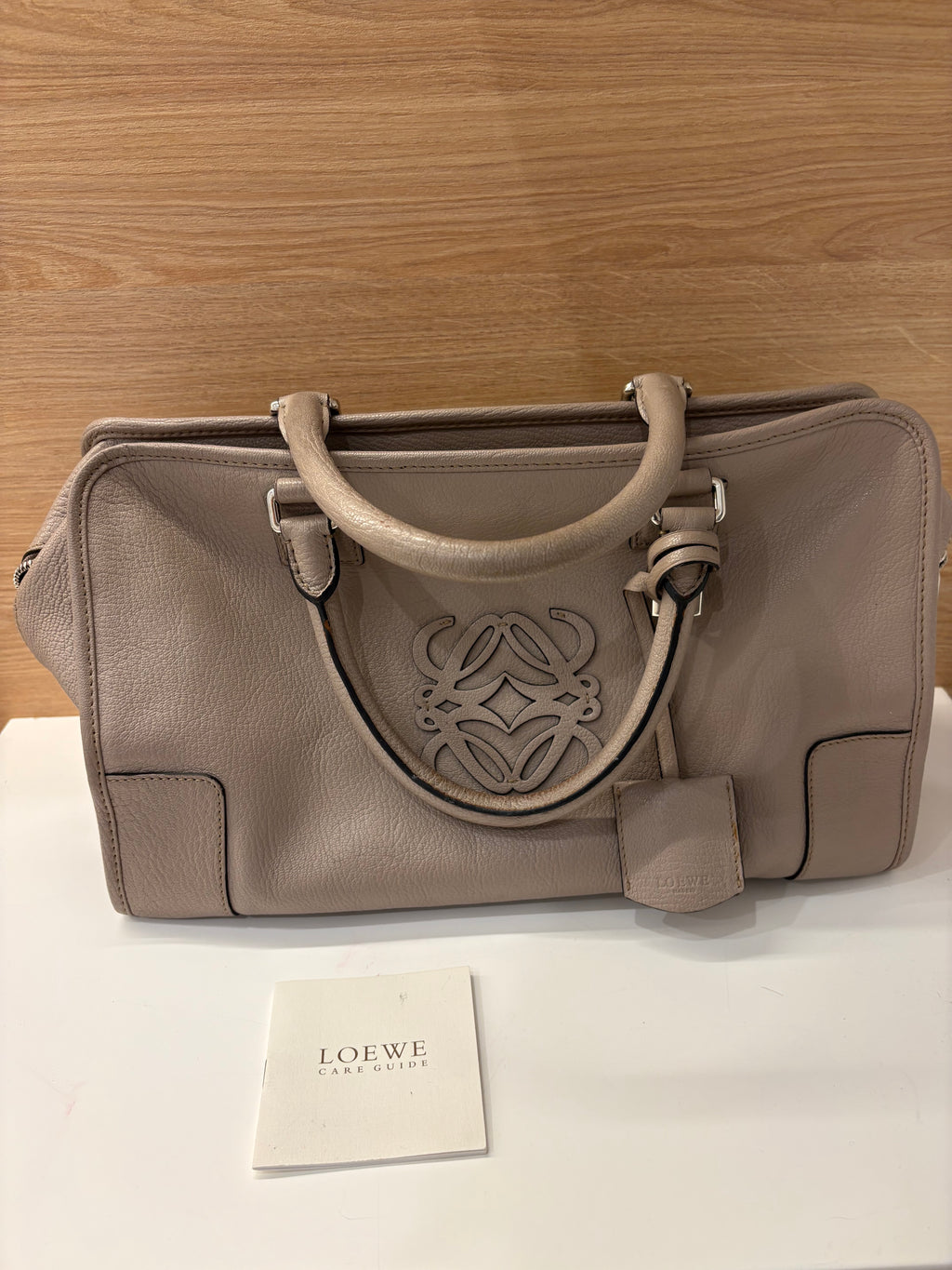 LOEWE Amazona 36