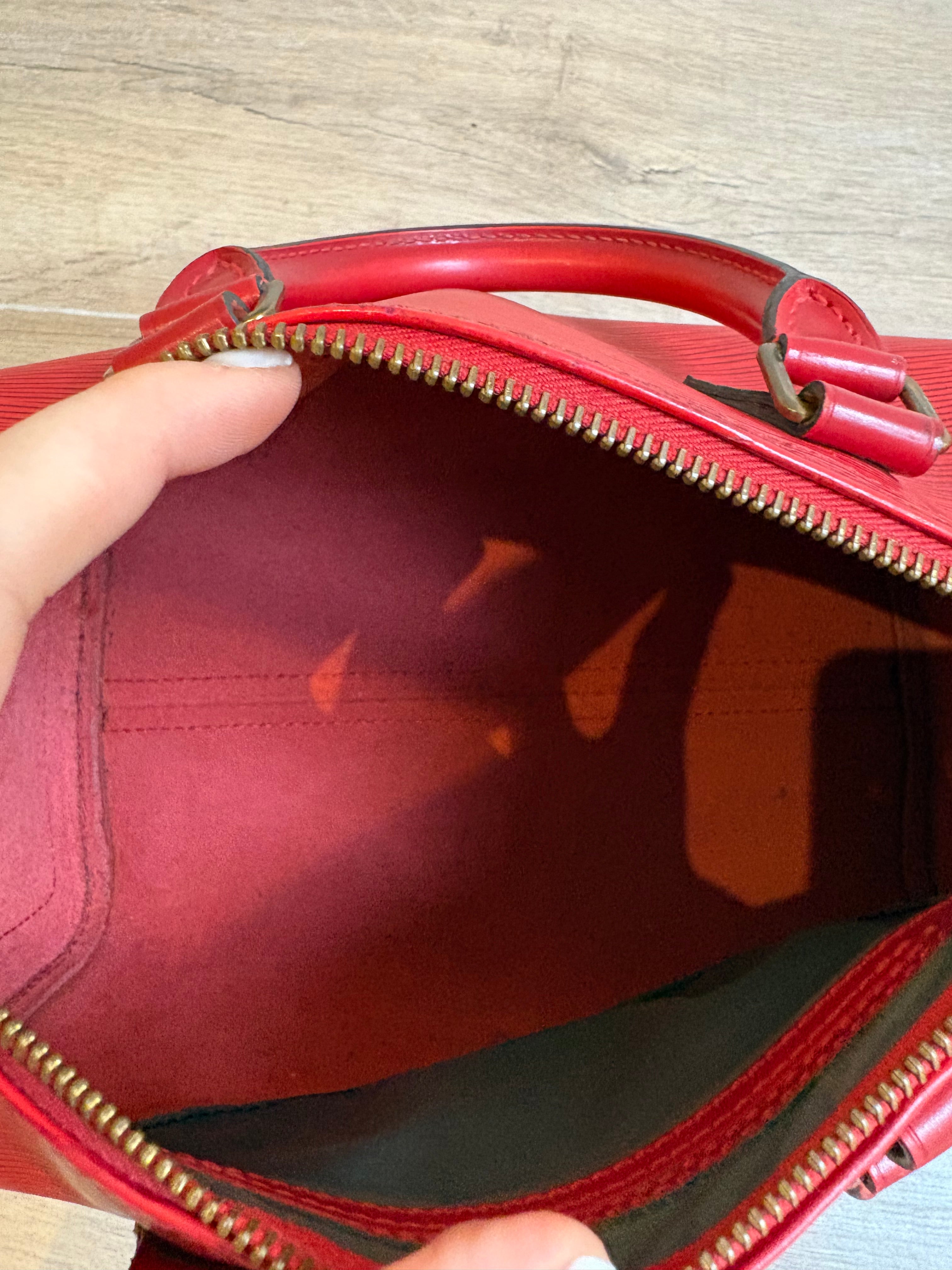 LOUIS VUITTON Speedy 30