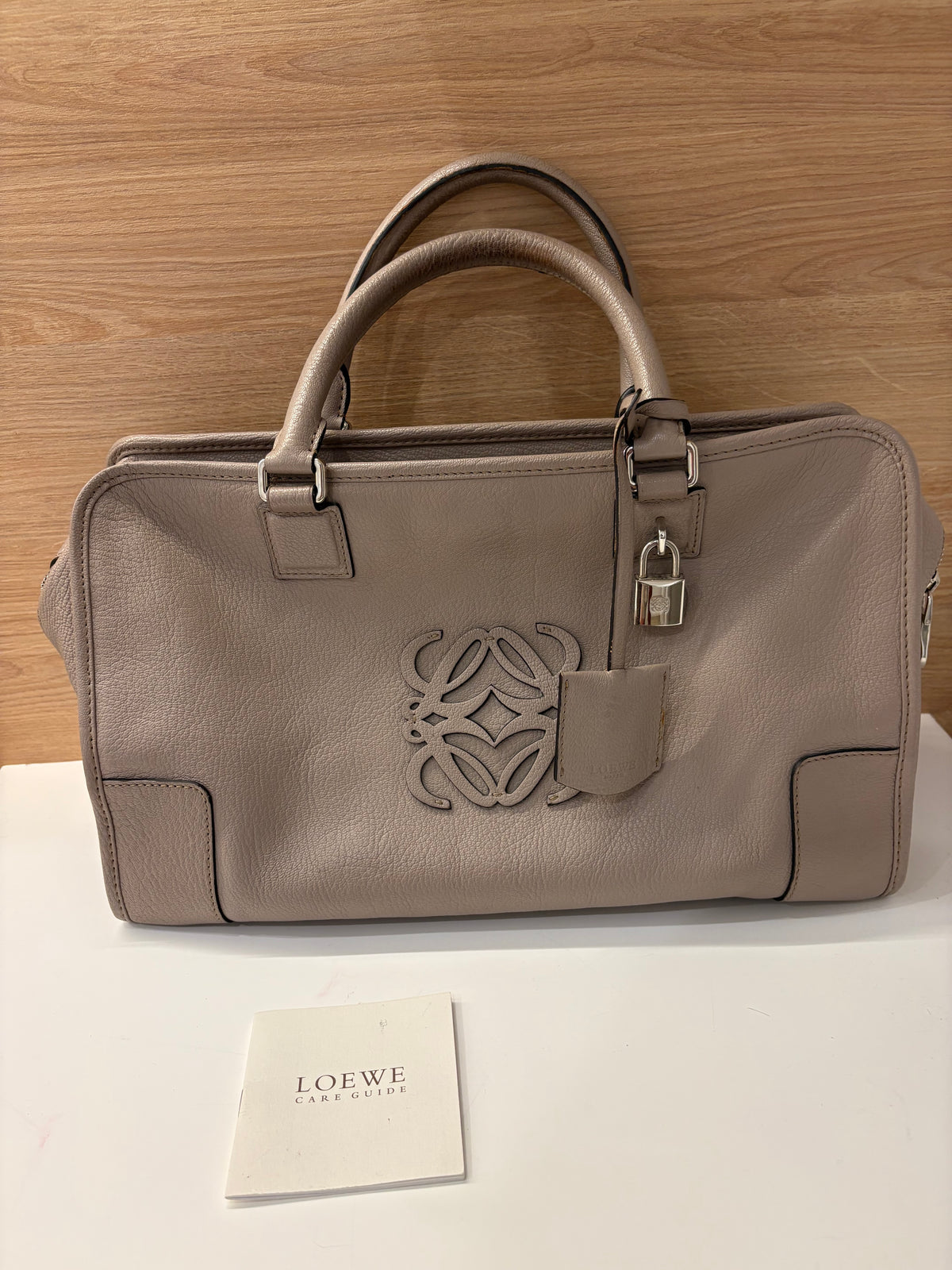 LOEWE Amazona 36