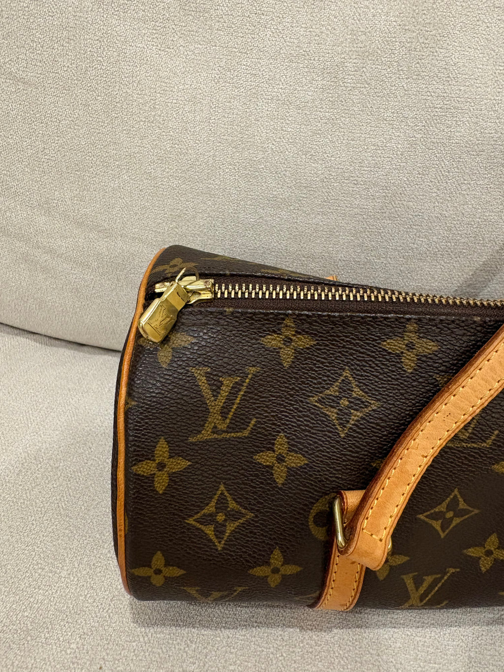 LOUIS VUITTON Papillon 30
