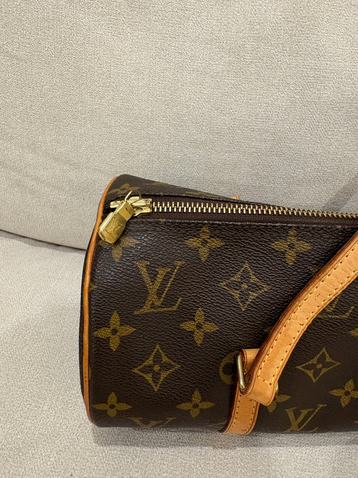 LOUIS VUITTON Papillon 30