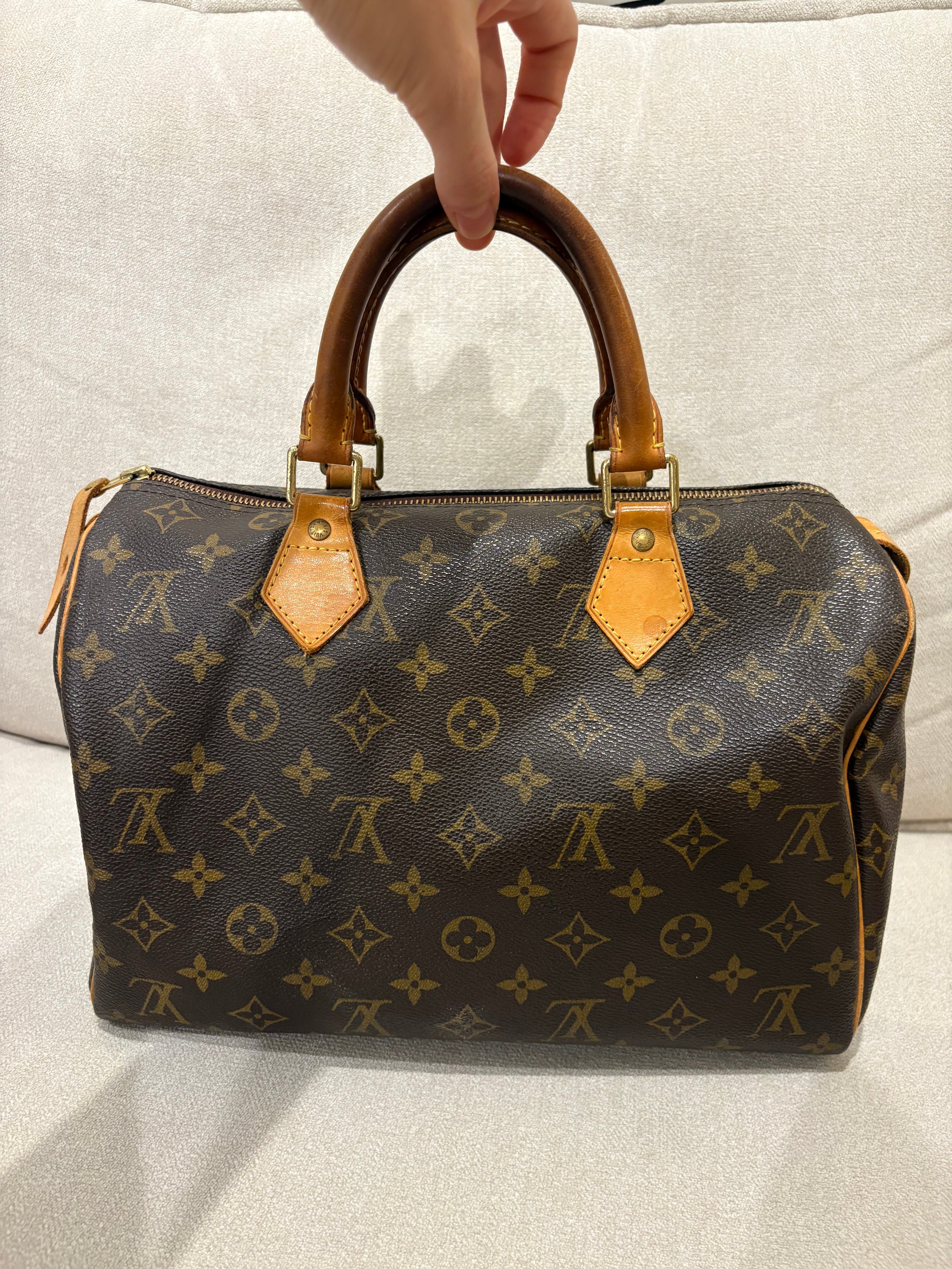 LOUIS VUITTON Speedy 30