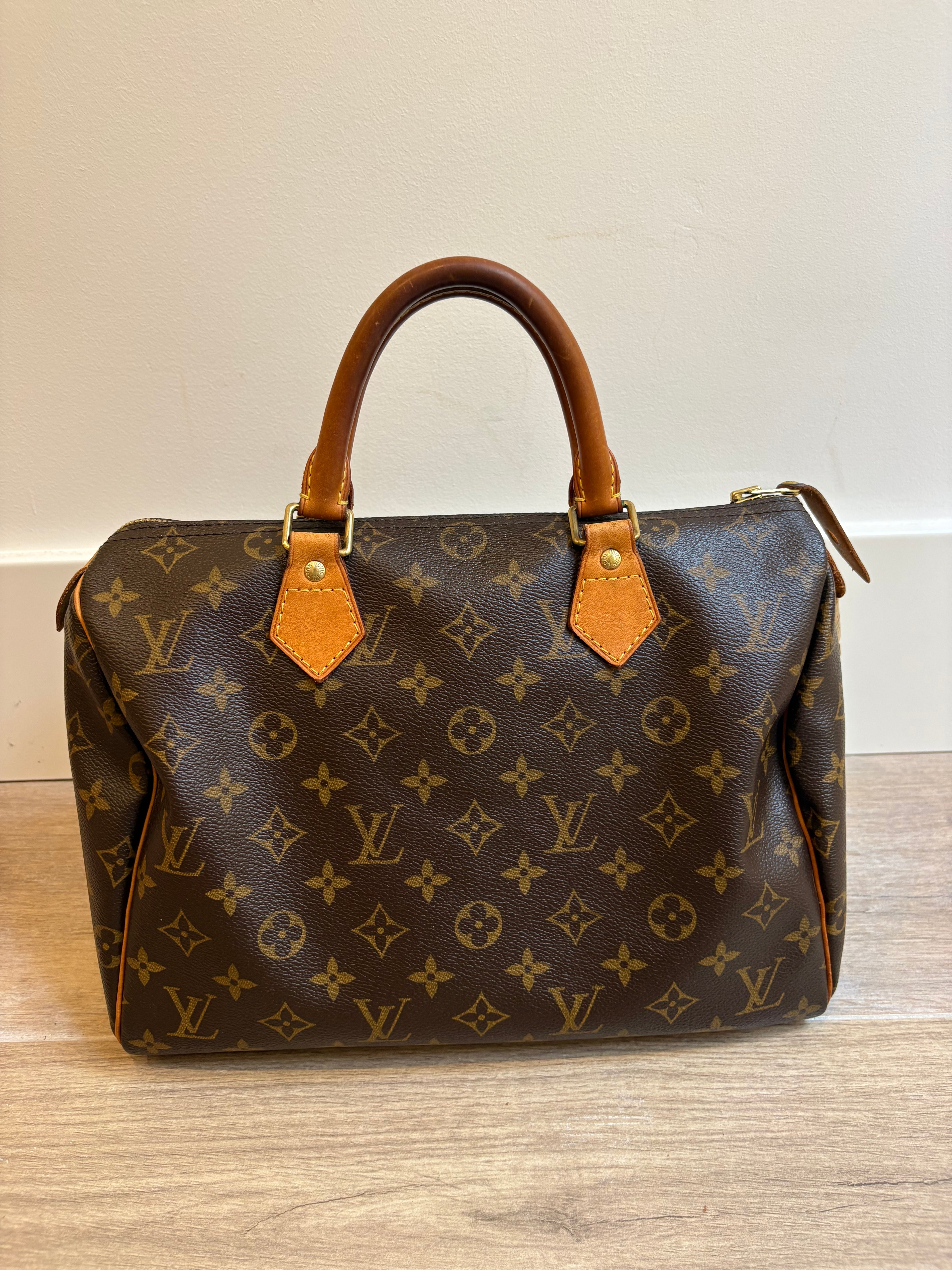 LOUIS VUITTON Speedy 30