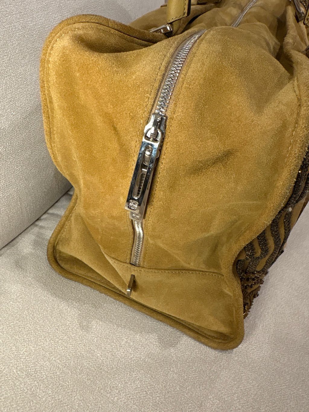 LOEWE Amazona 44