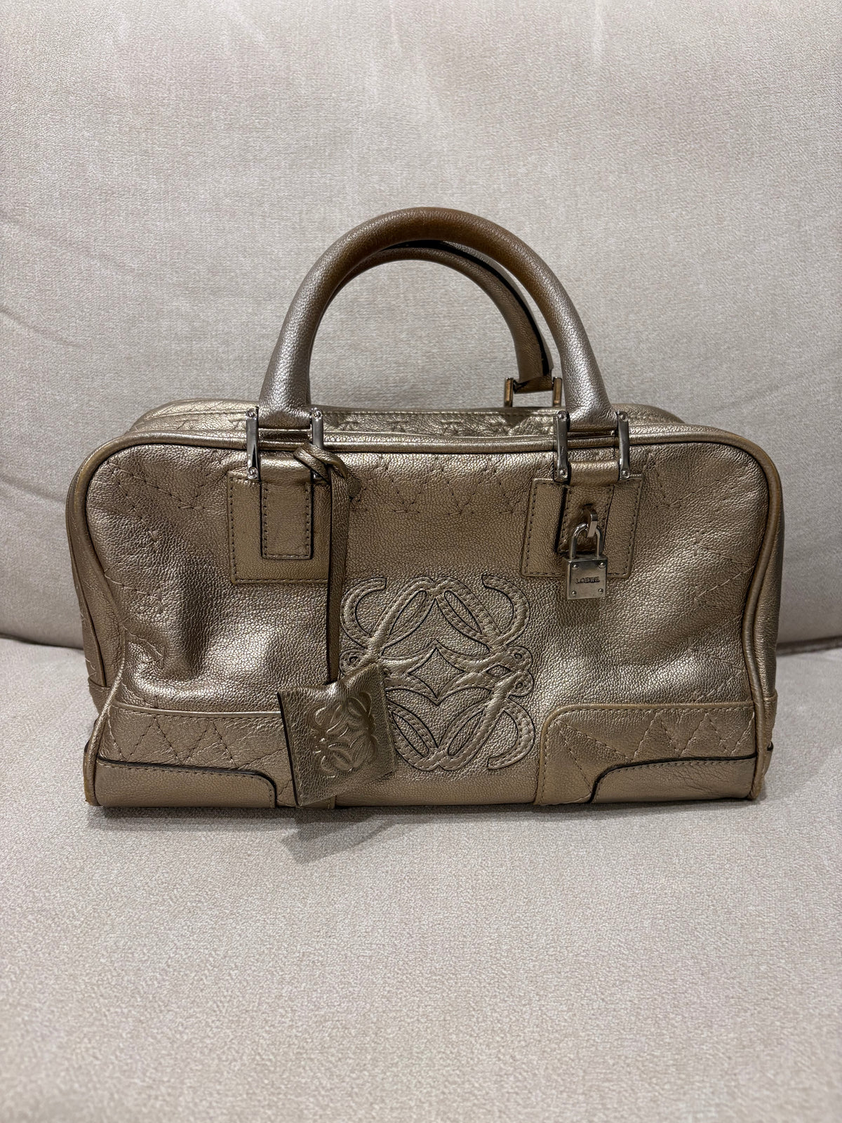 LOEWE Amazona 28