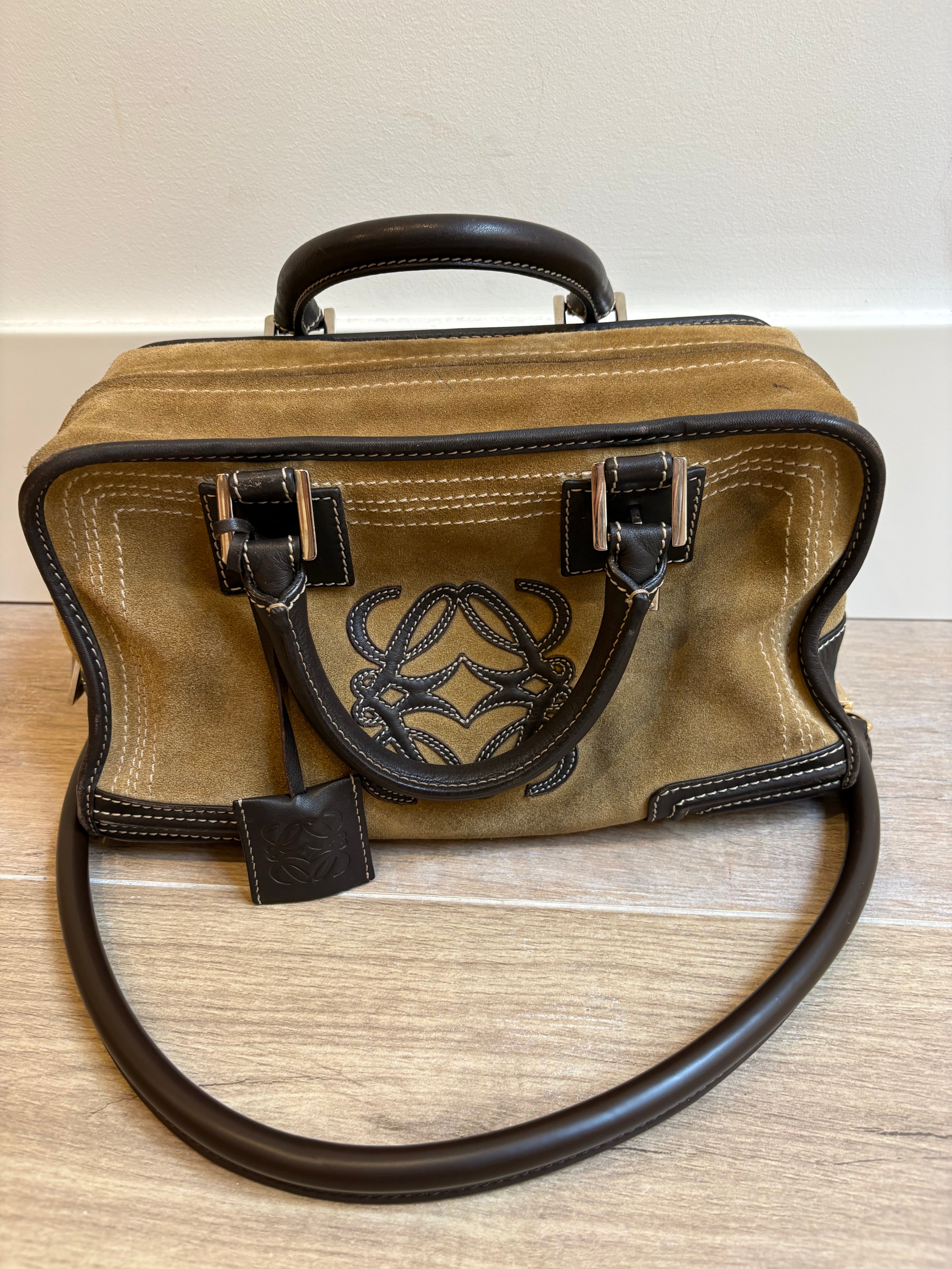 LOEWE Amazona 28