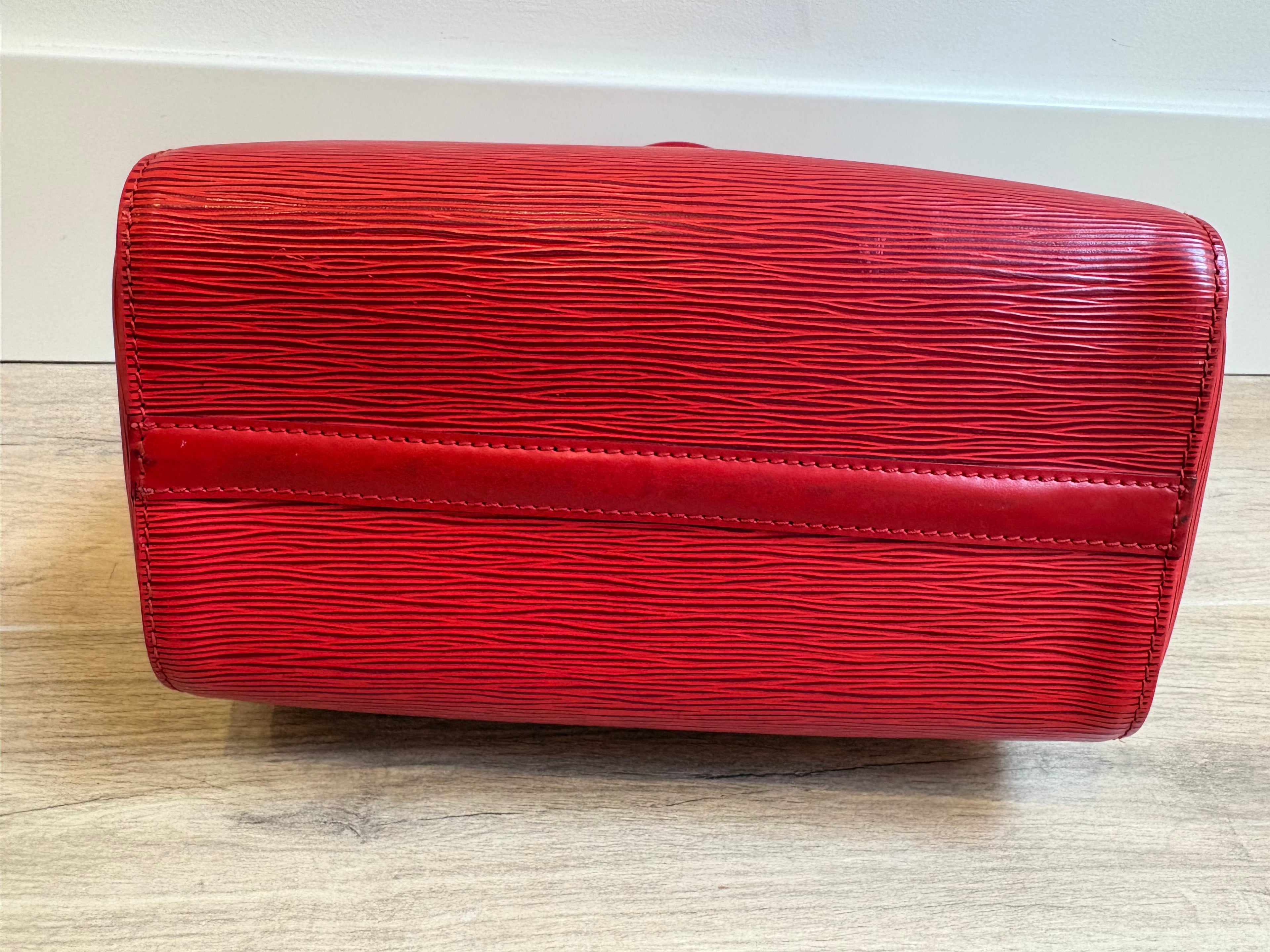 LOUIS VUITTON Speedy 30