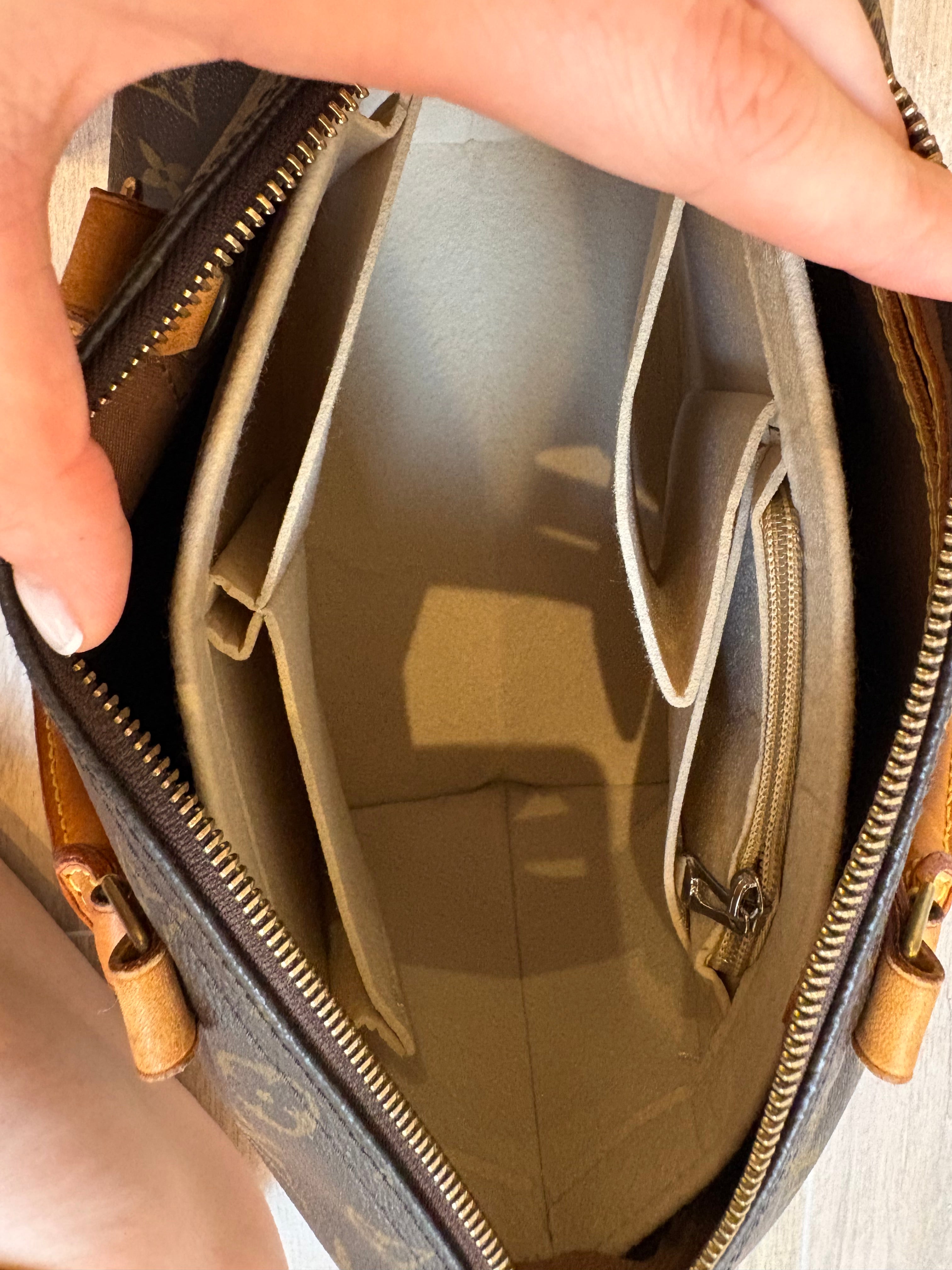 LOUIS VUITTON Speedy 30