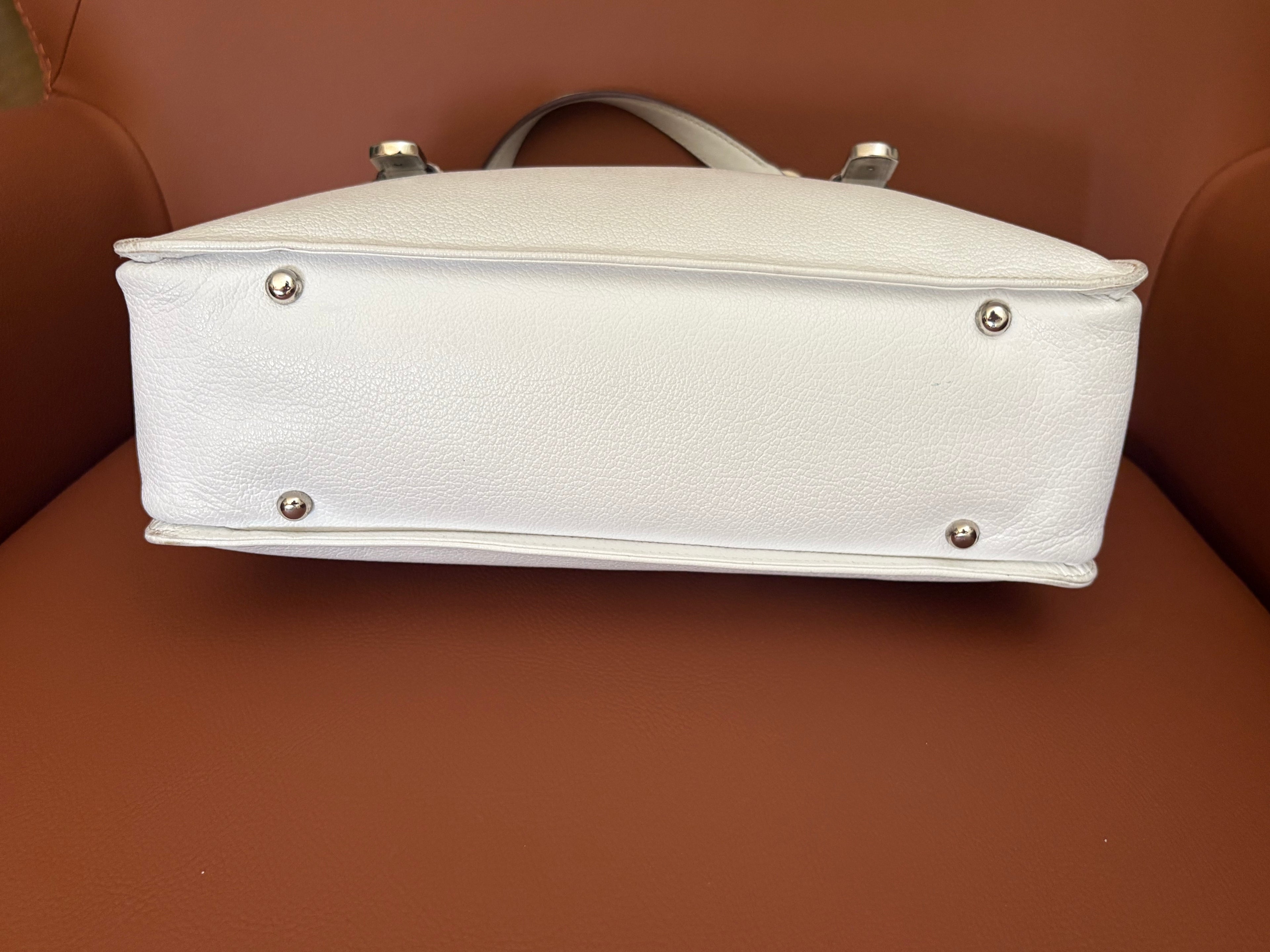 LOEWE Amazona 30