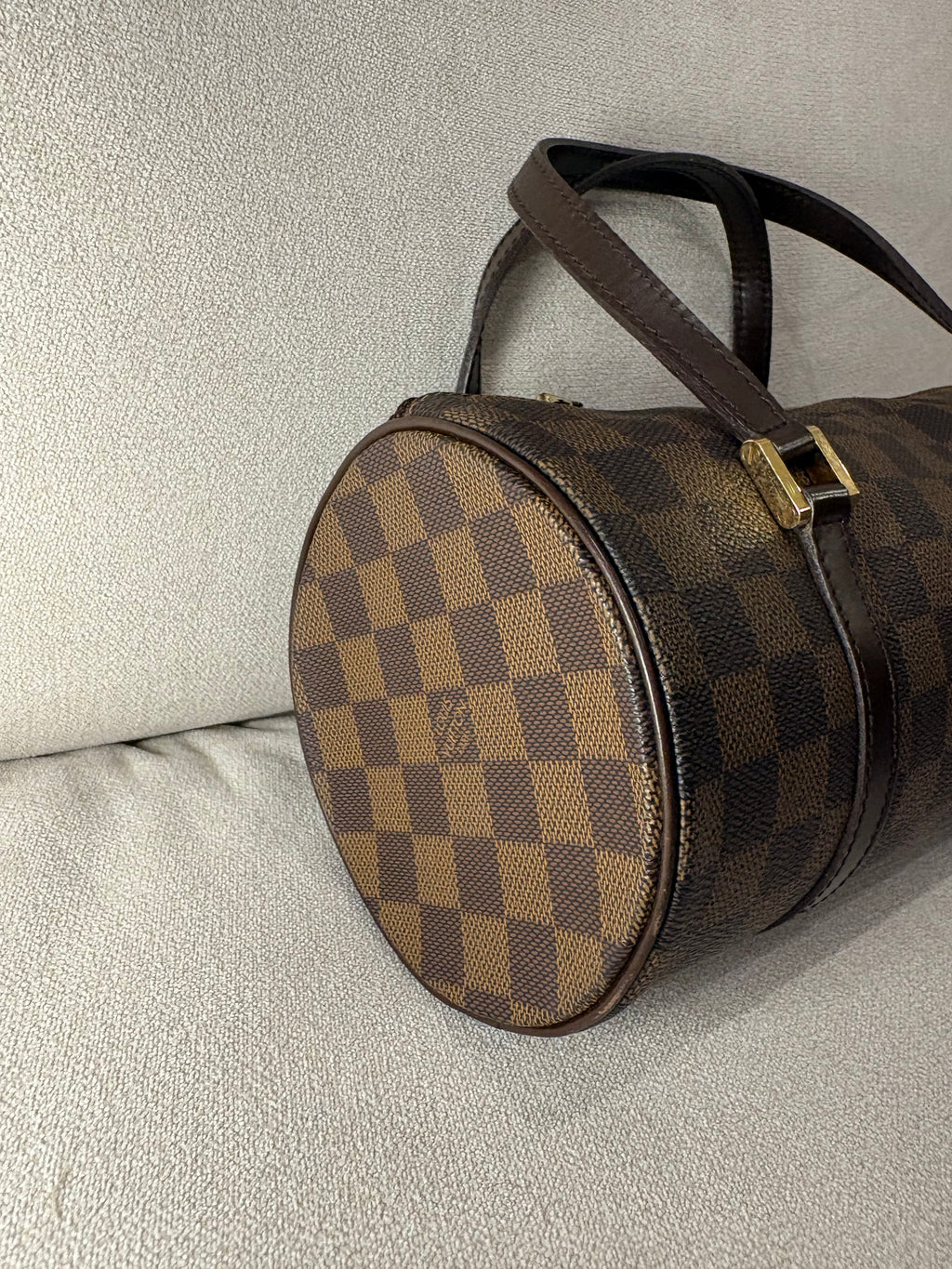 LOUIS VUITTON Papillon 26