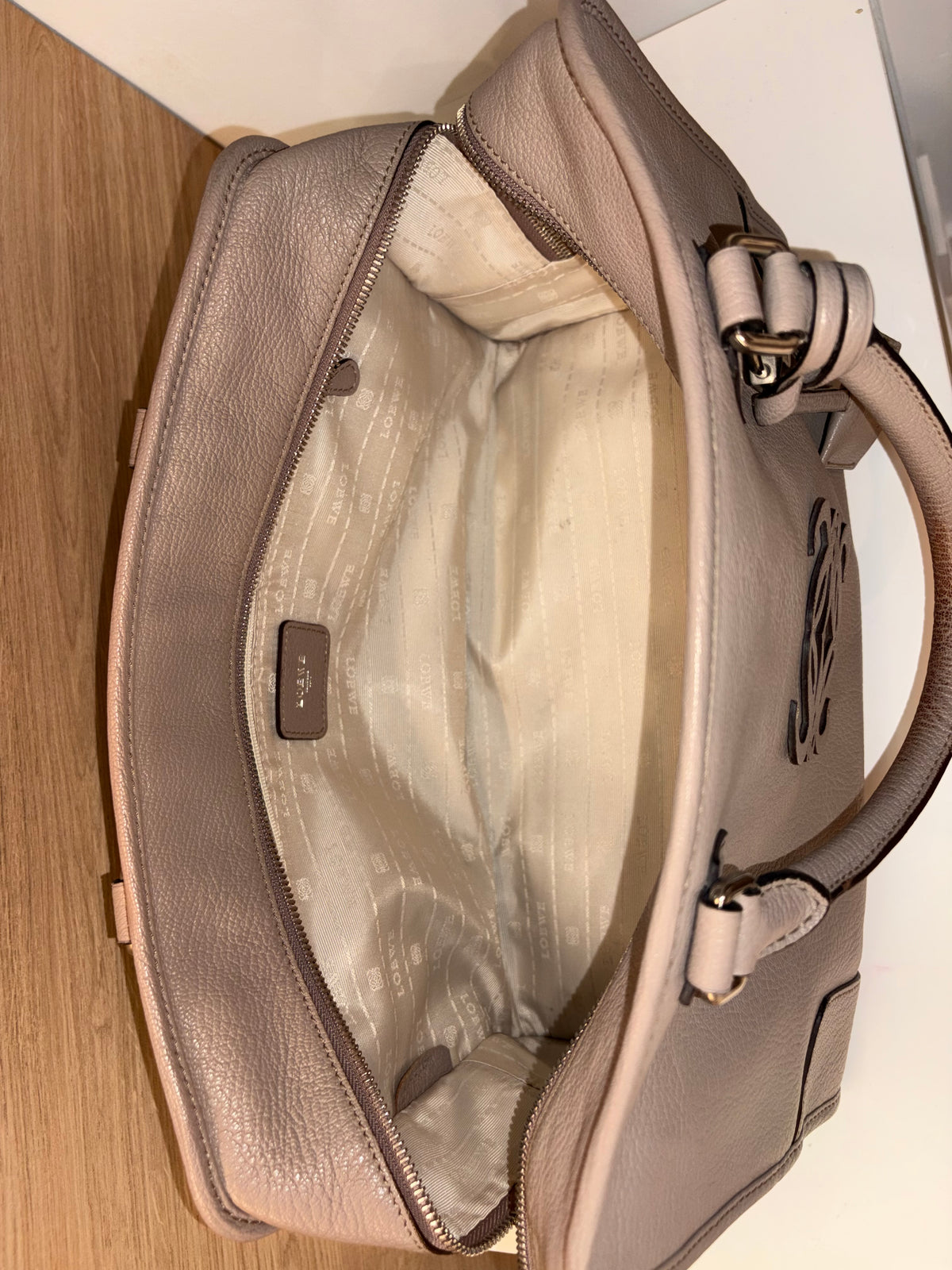 LOEWE Amazona 36
