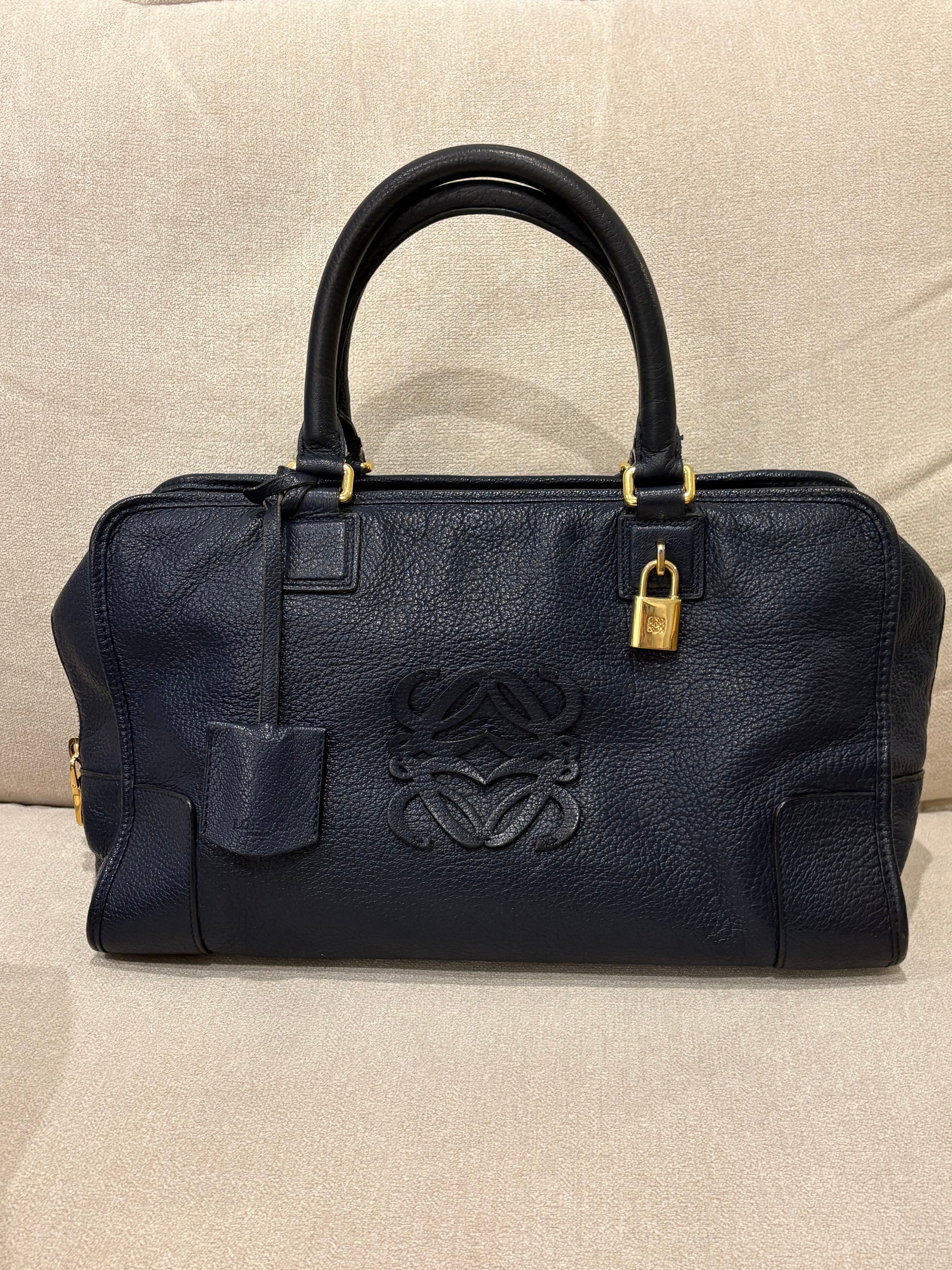 LOEWE Amazona 36