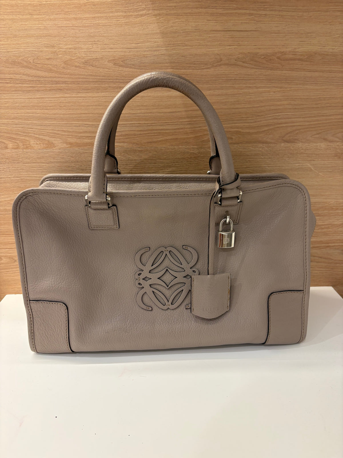 LOEWE Amazona 36