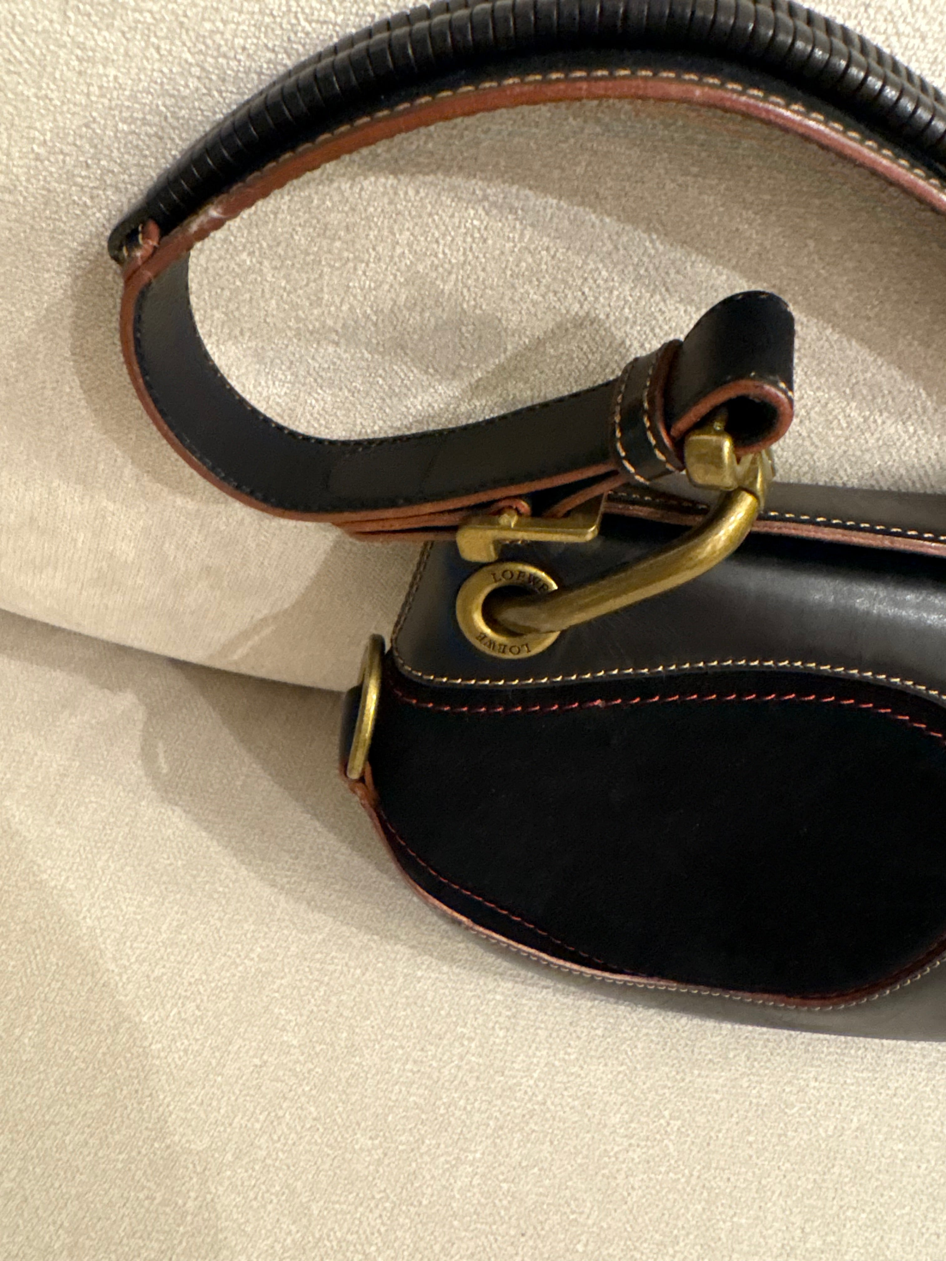 LOEWE turnlock