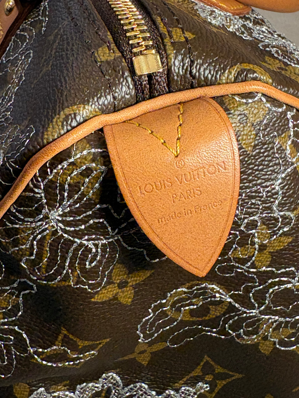 LOUIS VUITTON Speedy 30