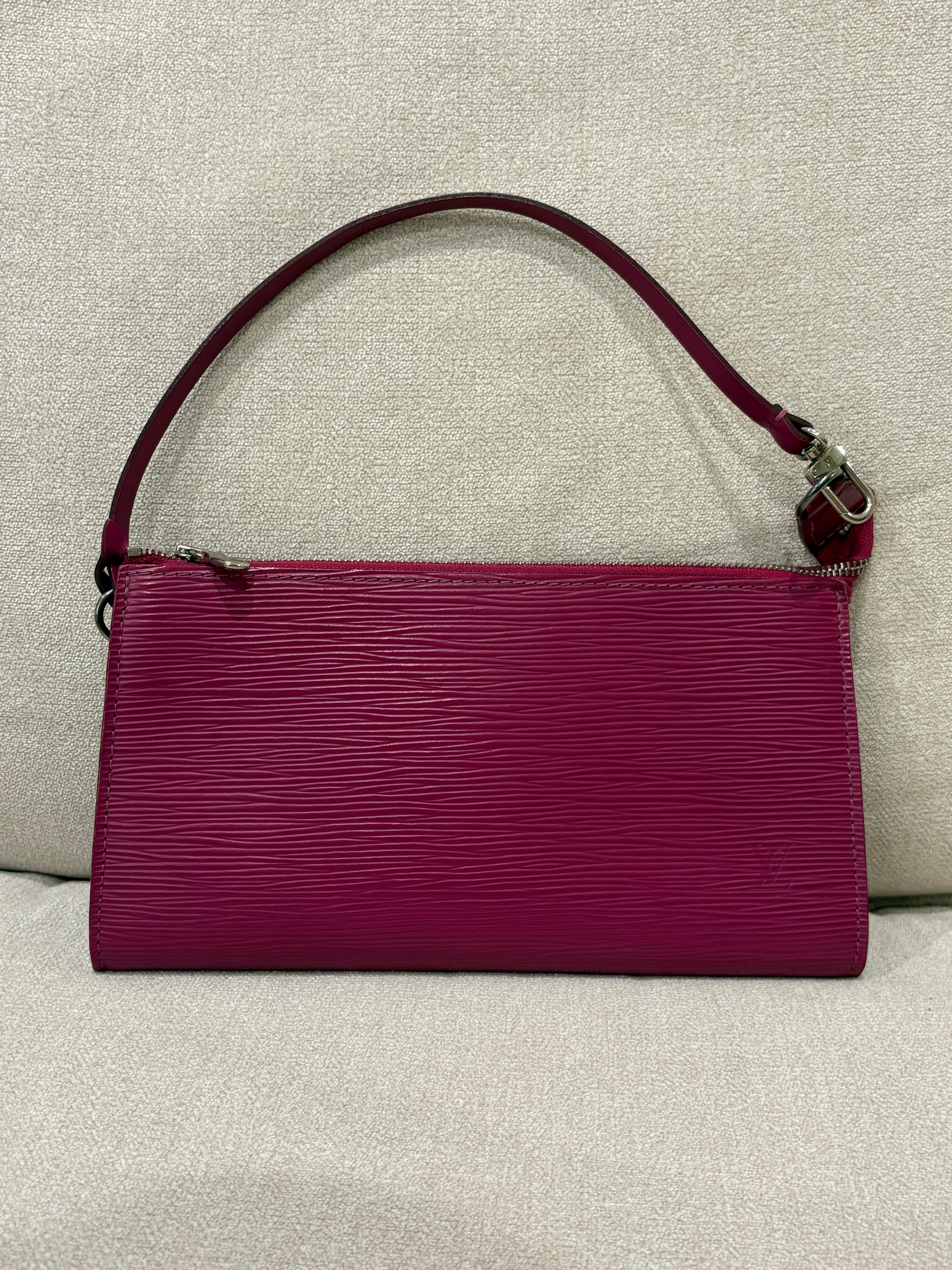 LOUIS VUITTON Épi