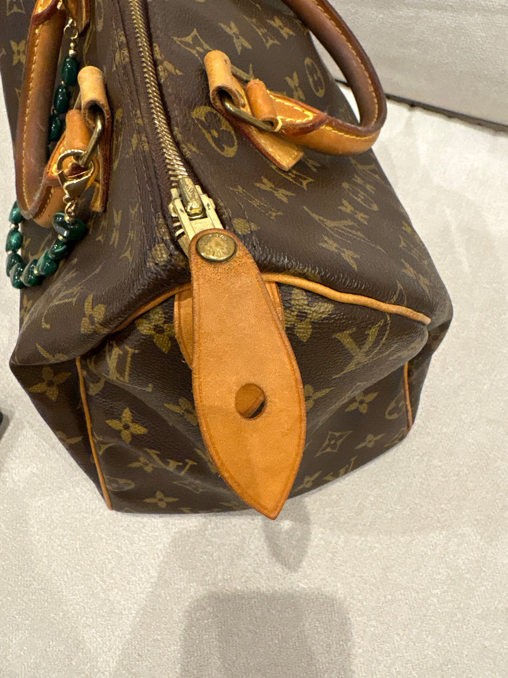 LOUIS VUITTON Speedy 30
