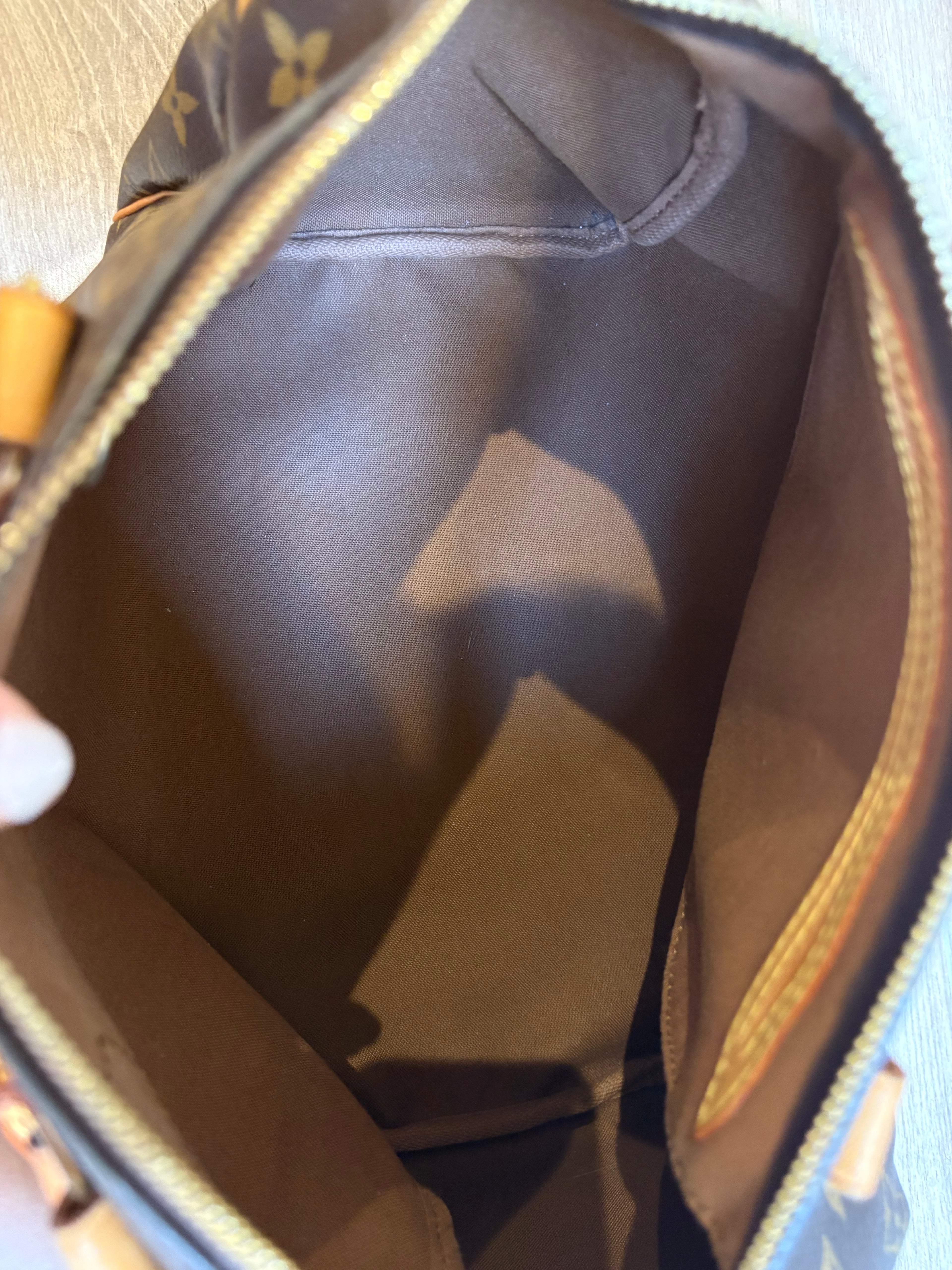 LOUIS VUITTON Speedy 30