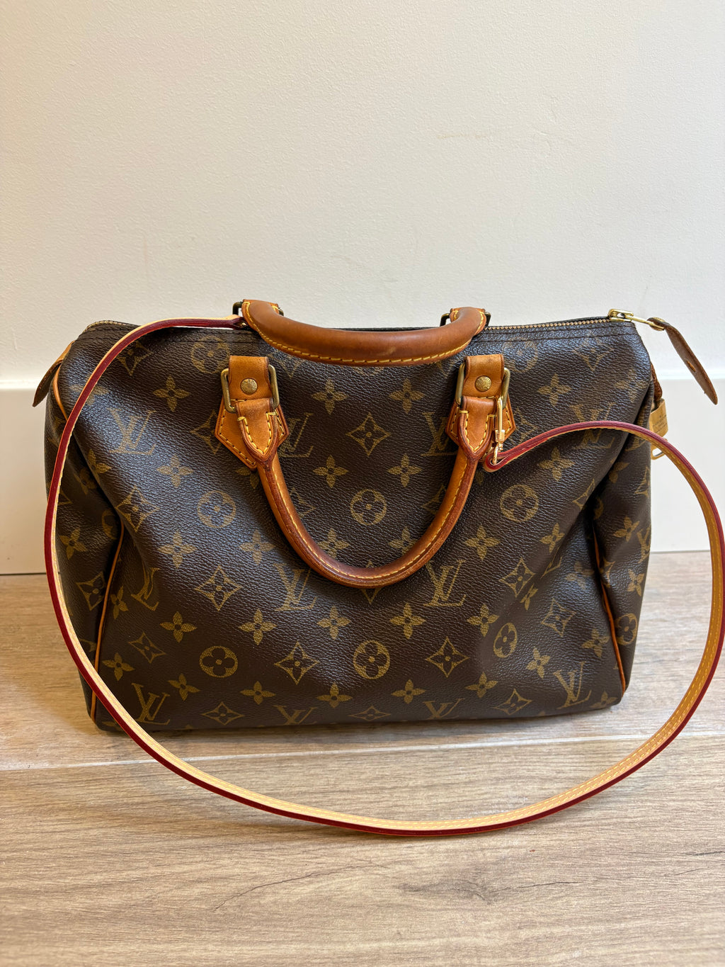 LOUIS VUITTON Speedy 30