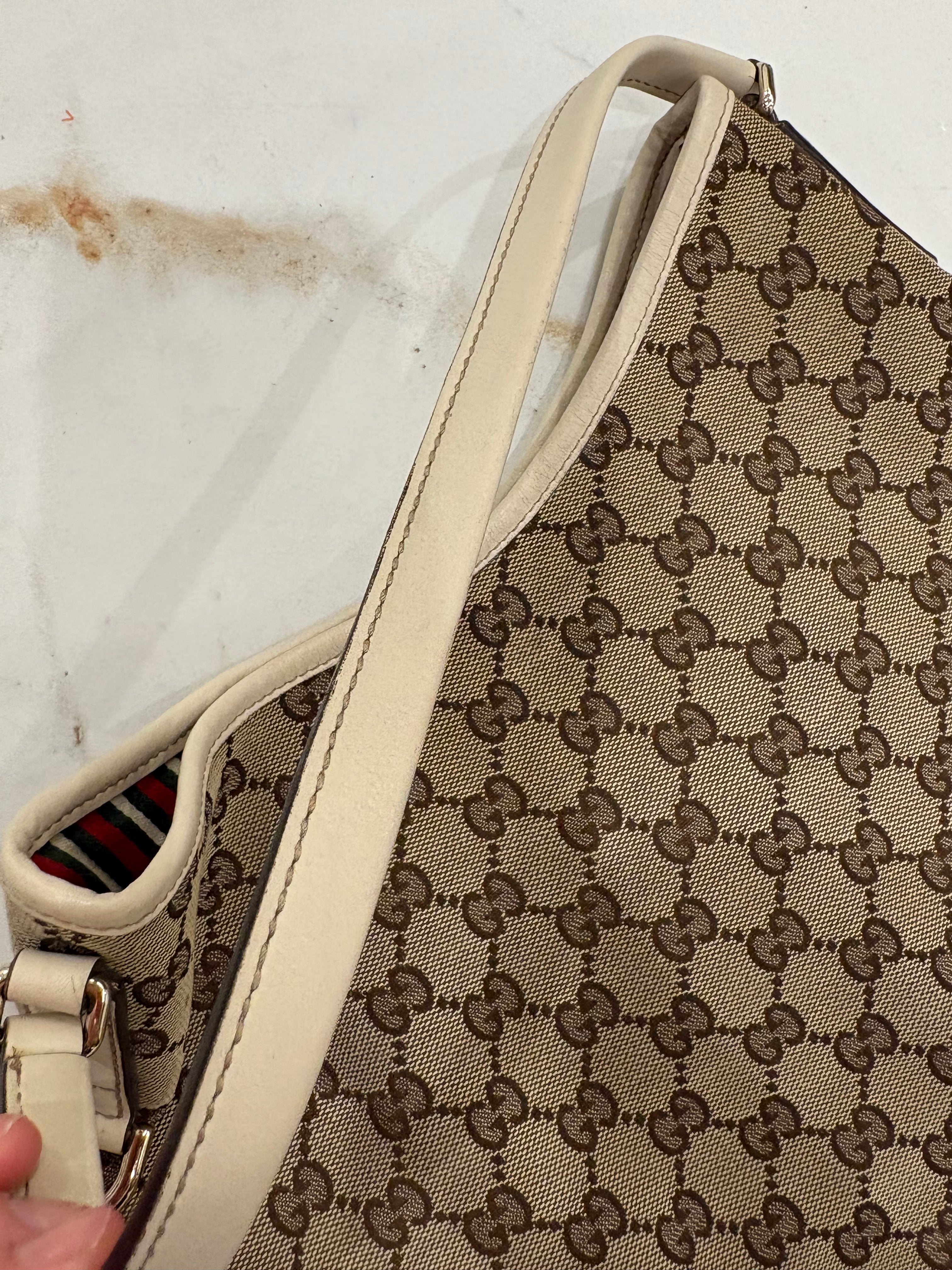 GUCCI New Britt Hobo