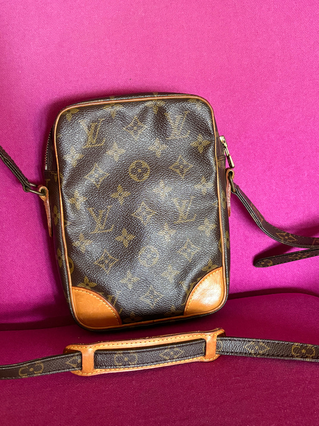 LOUIS VUITTON Danube