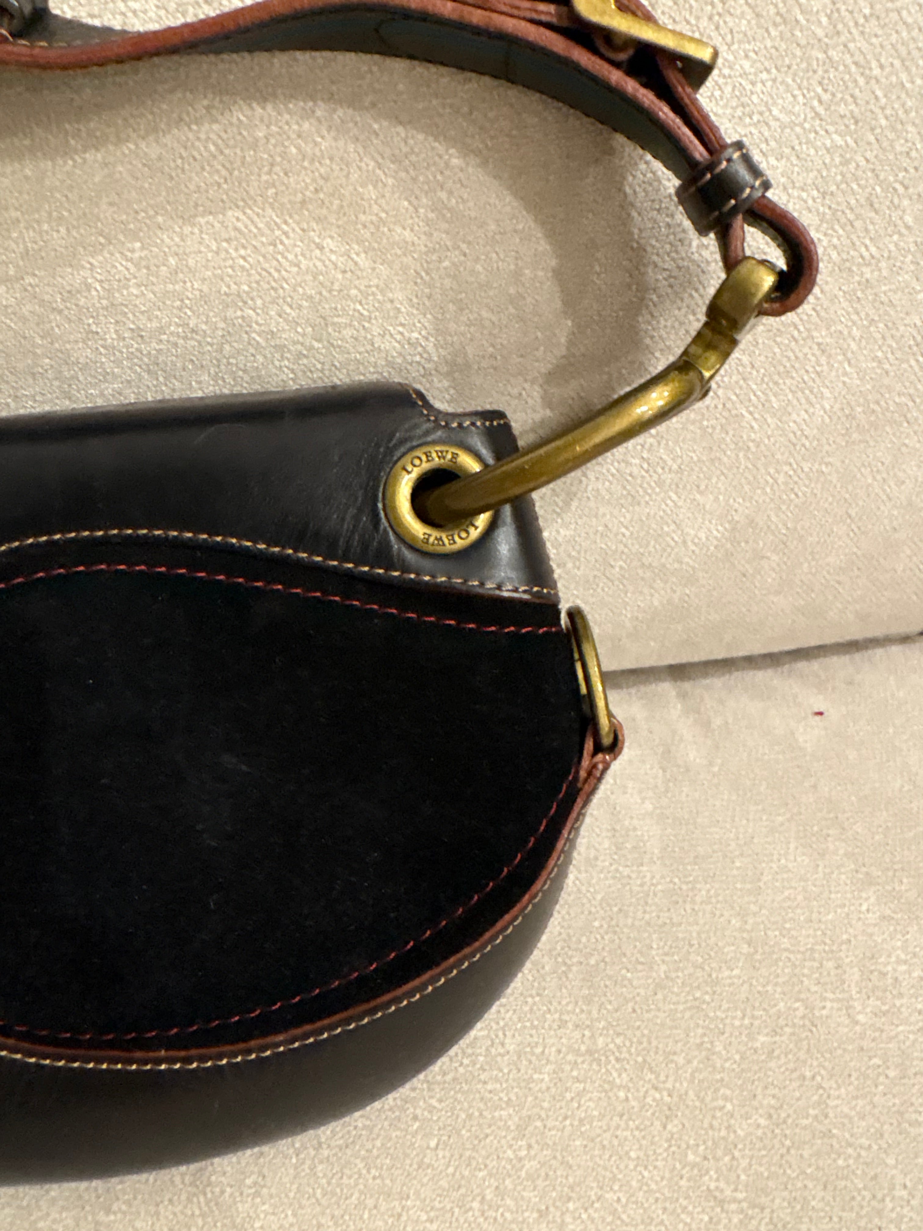 LOEWE turnlock