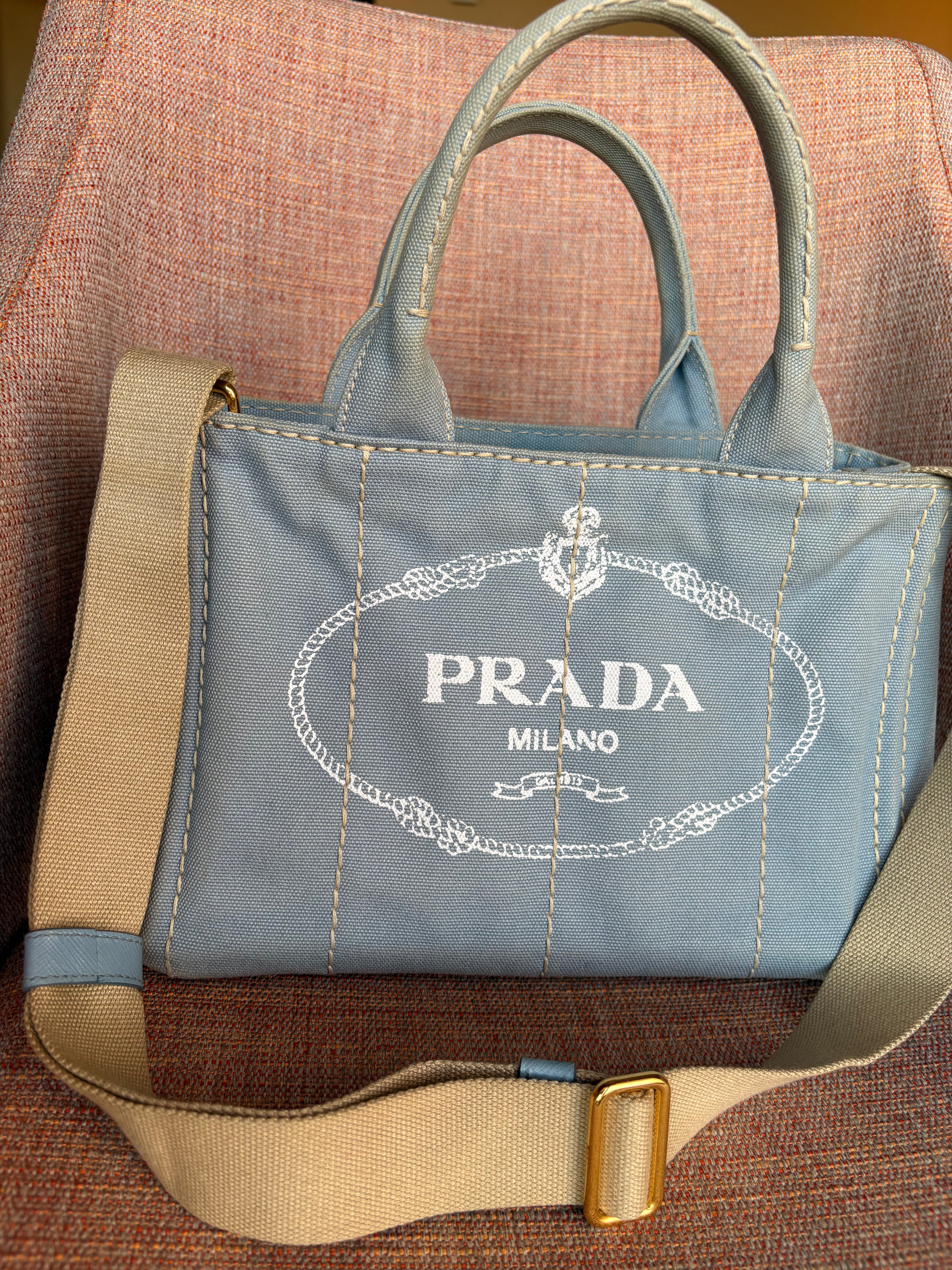 PRADA Canapa